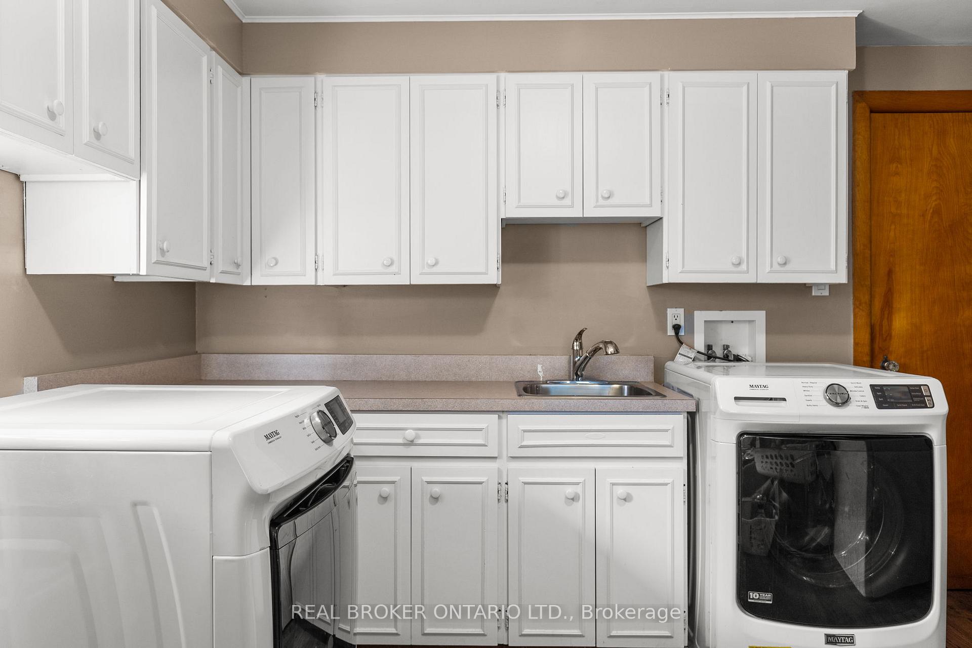 Photo 19 of 81 Clapperton Street, Barrie, Codrington — HOMEH