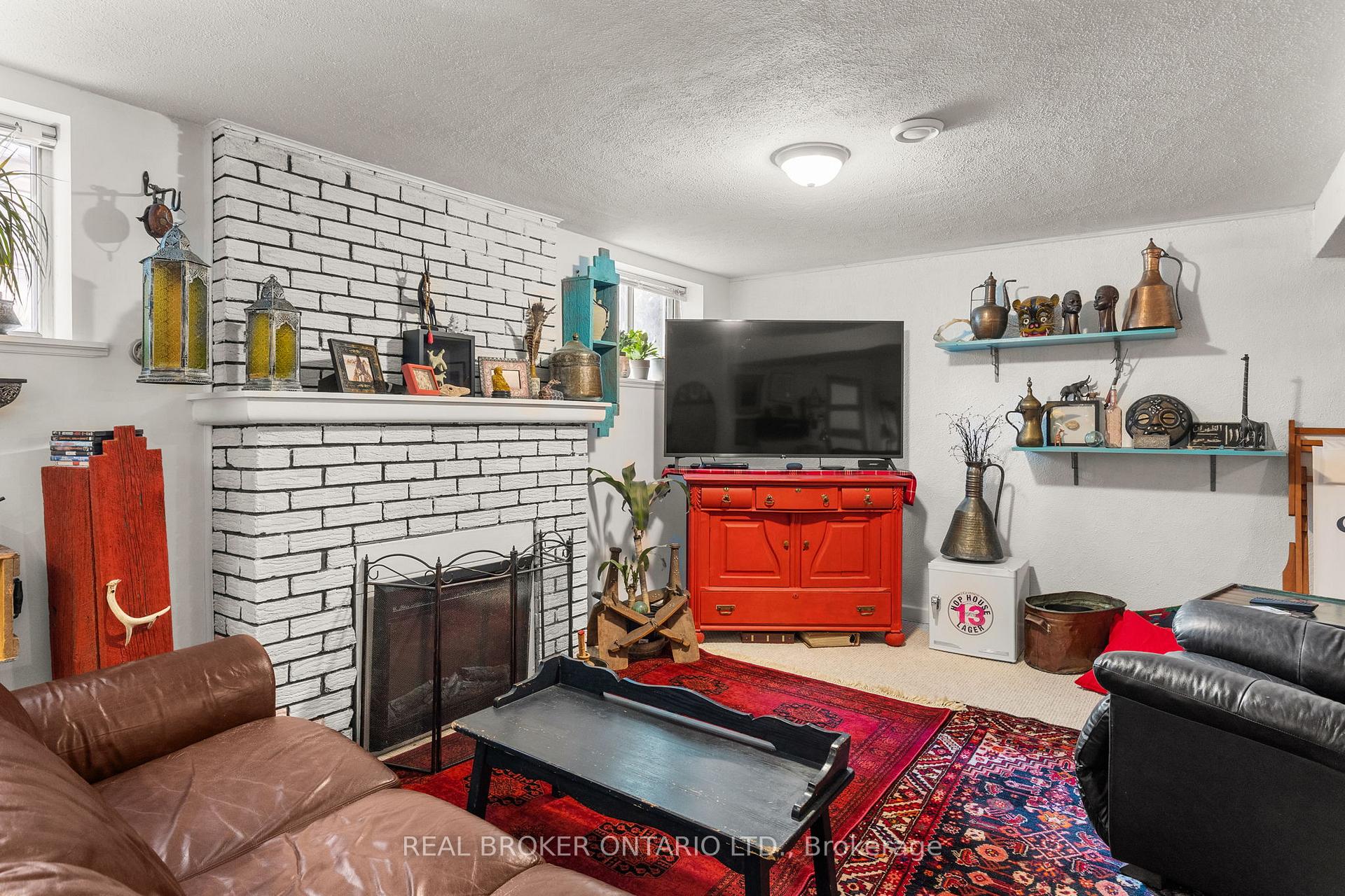 Photo 26 of 81 Clapperton Street, Barrie, Codrington — HOMEH