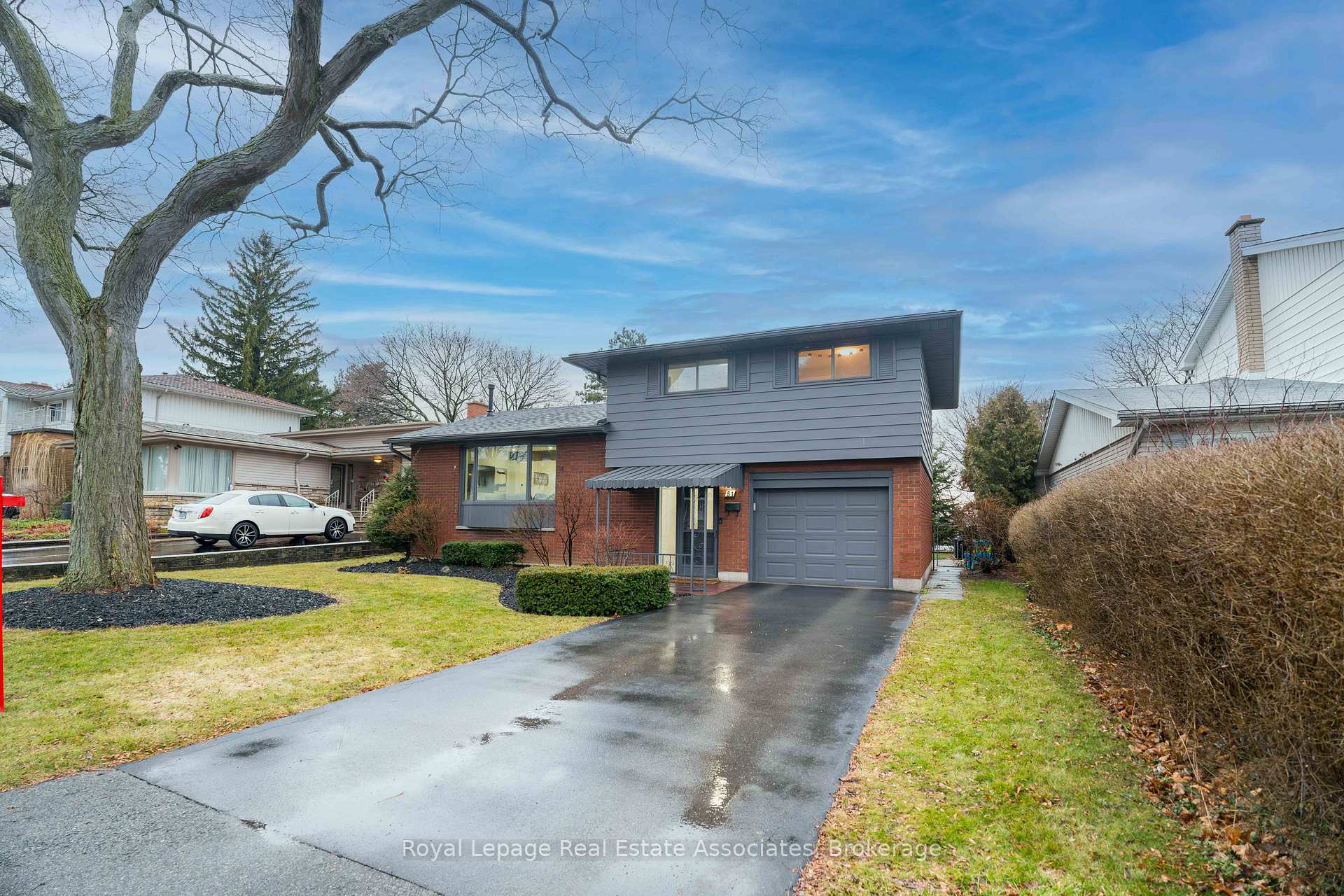 Photo 1 of 51 Delmar Drive, Hamilton, Buchanan — HOMEH