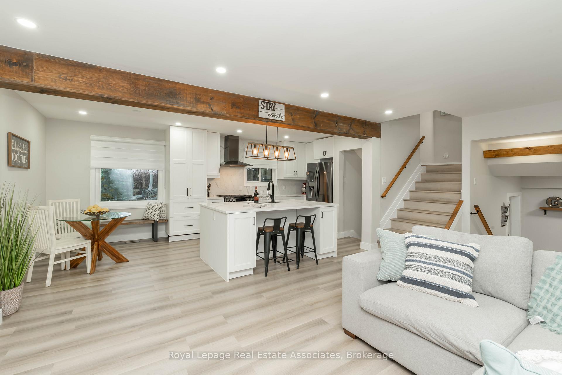 Photo 13 of 51 Delmar Drive, Hamilton, Buchanan — HOMEH