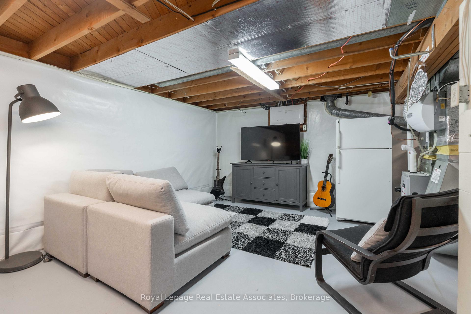 Photo 31 of 51 Delmar Drive, Hamilton, Buchanan — HOMEH