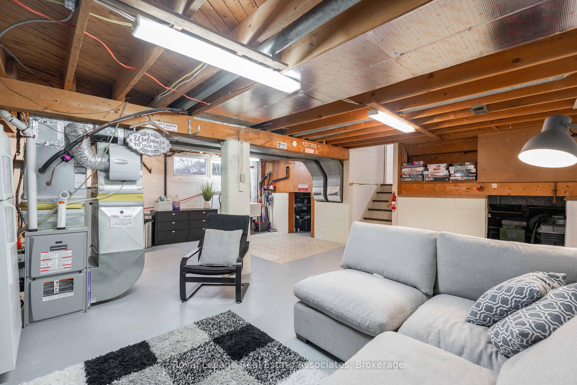Photo 33 of 51 Delmar Drive, Hamilton, Buchanan — HOMEH