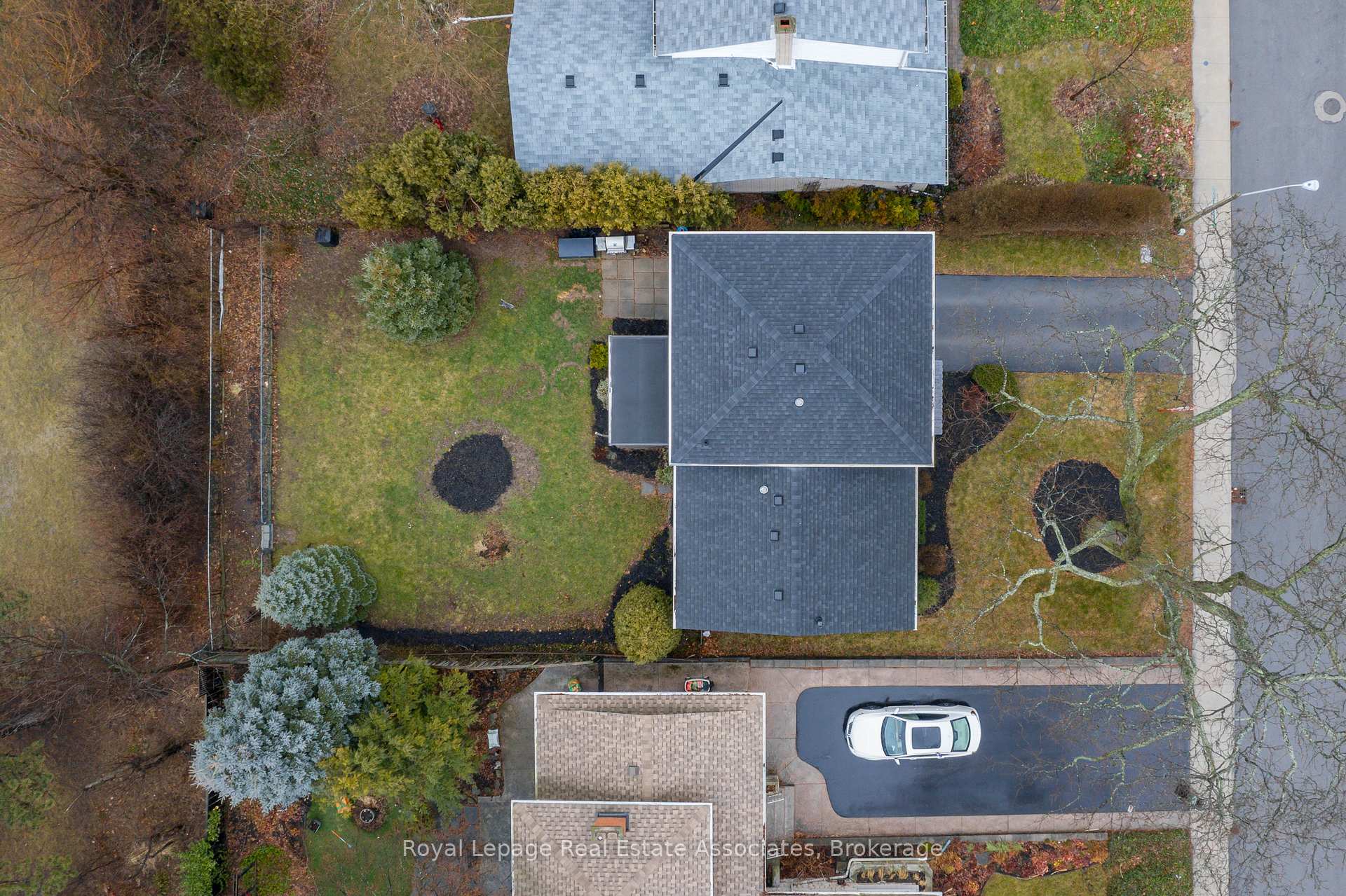 Photo 43 of 51 Delmar Drive, Hamilton, Buchanan — HOMEH