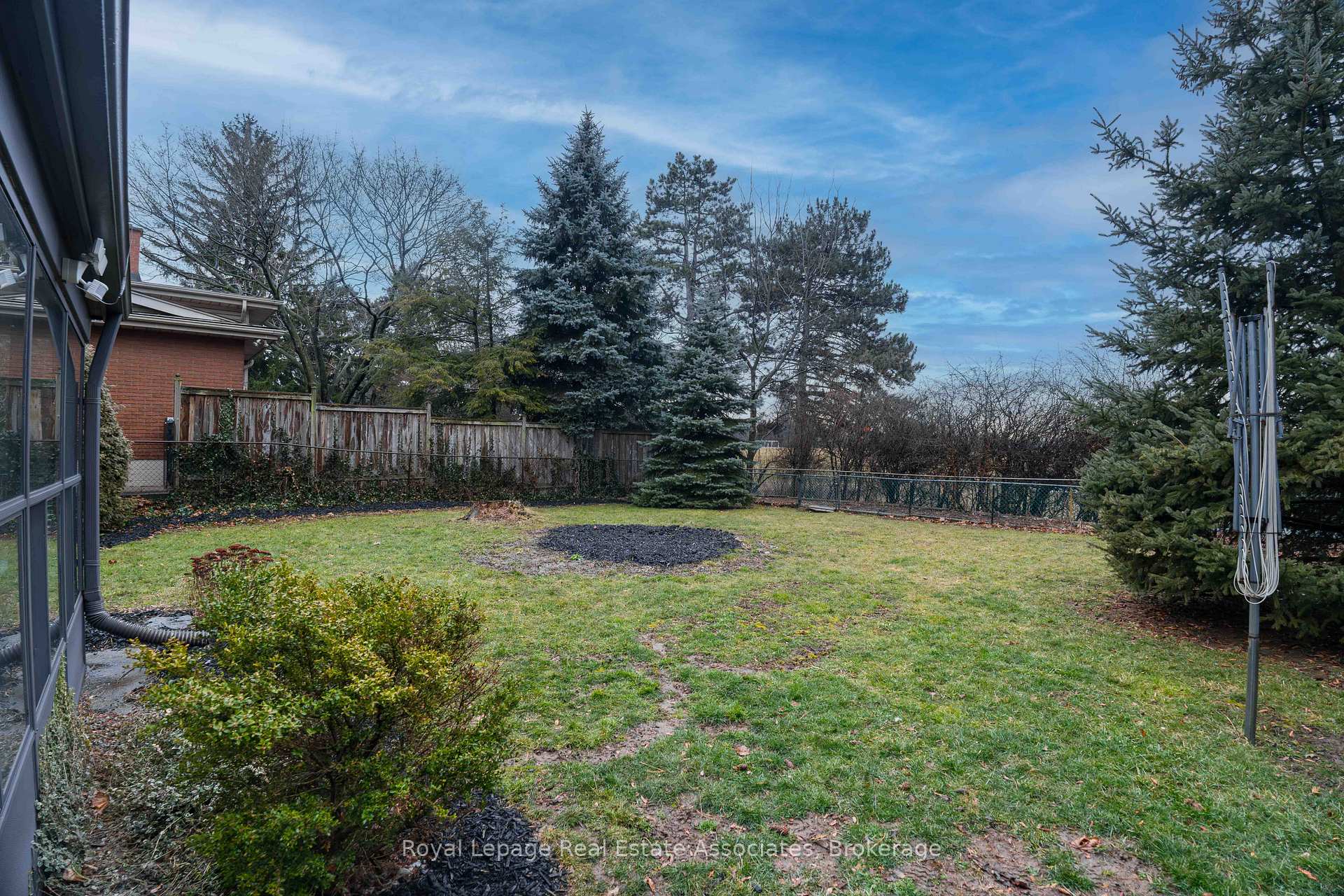 Photo 42 of 51 Delmar Drive, Hamilton, Buchanan — HOMEH