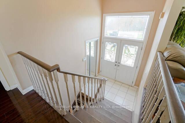 Photo 3 of 2214 Wanless Drive, Brampton, Northwest Brampton — HOMEH