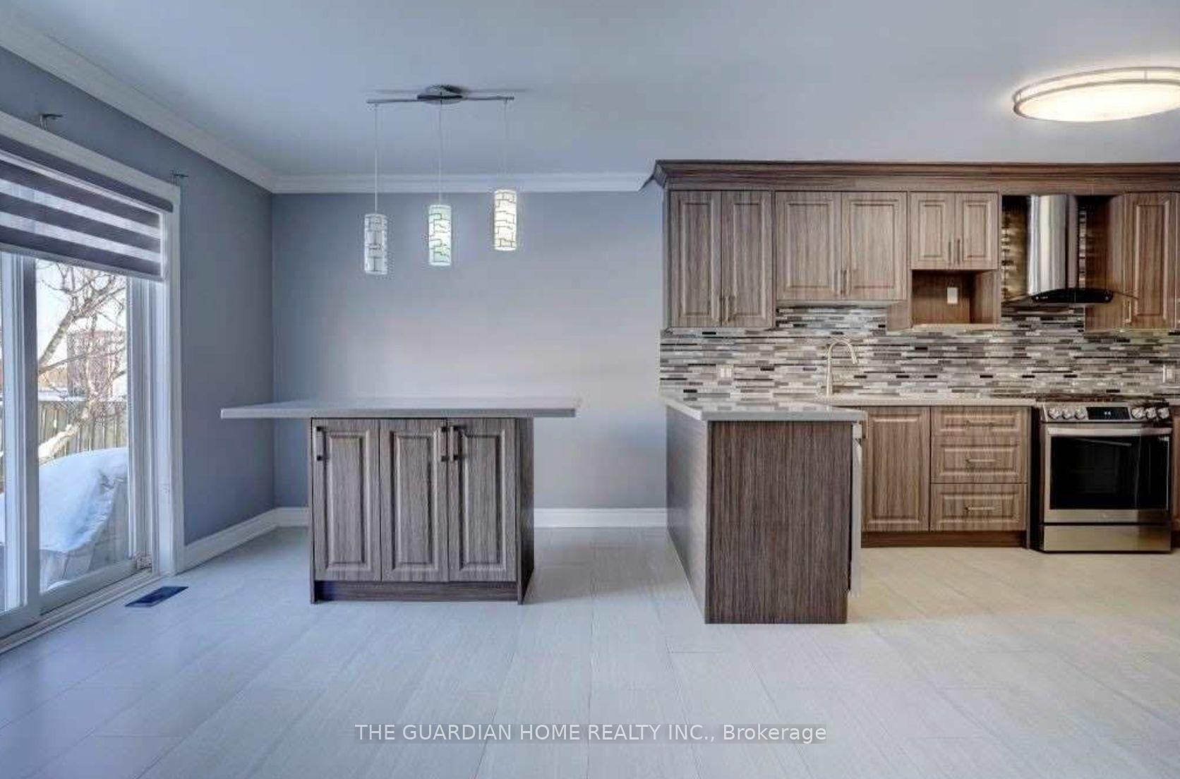 Photo 10 of 65 Mindy Crescent, Markham, Middlefield — HOMEH