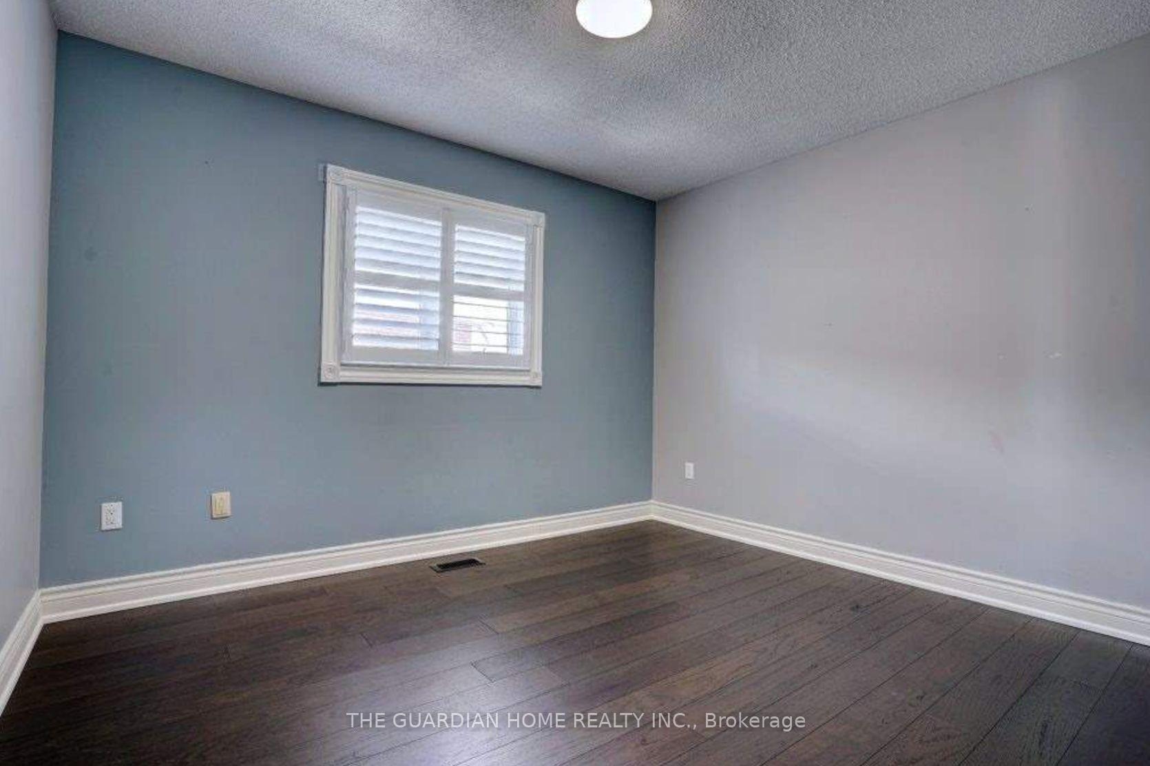 Photo 14 of 65 Mindy Crescent, Markham, Middlefield — HOMEH
