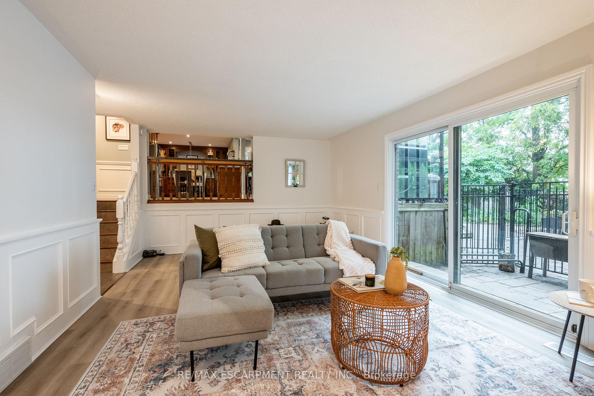 Photo 15 of 33 Cumminsville Drive, Hamilton, Rural Flamborough — HOMEH