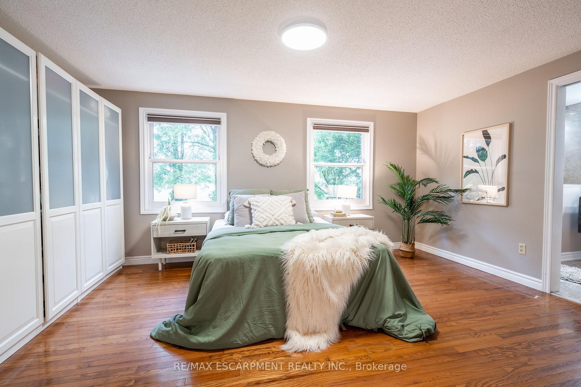 Photo 20 of 33 Cumminsville Drive, Hamilton, Rural Flamborough — HOMEH