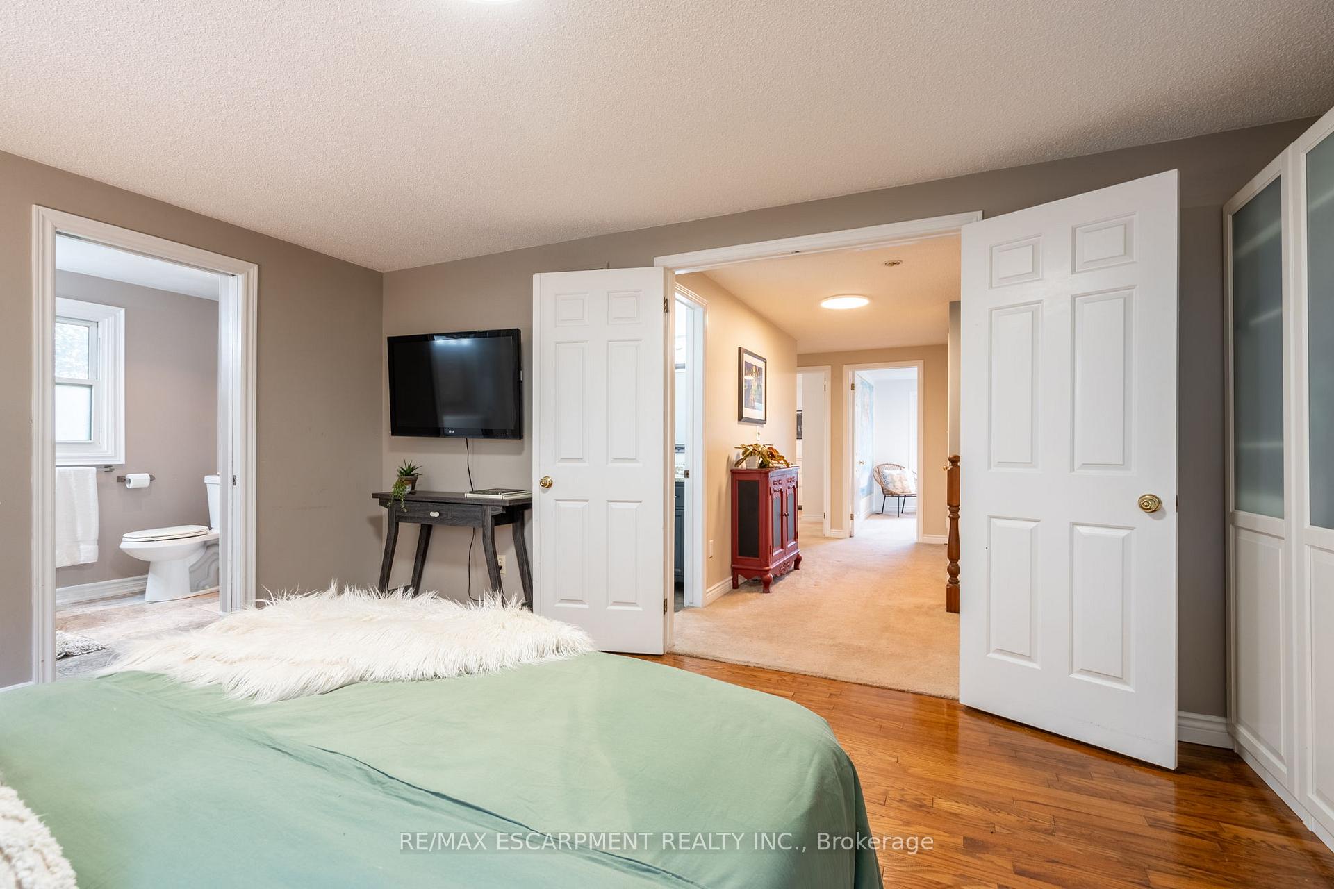 Photo 21 of 33 Cumminsville Drive, Hamilton, Rural Flamborough — HOMEH