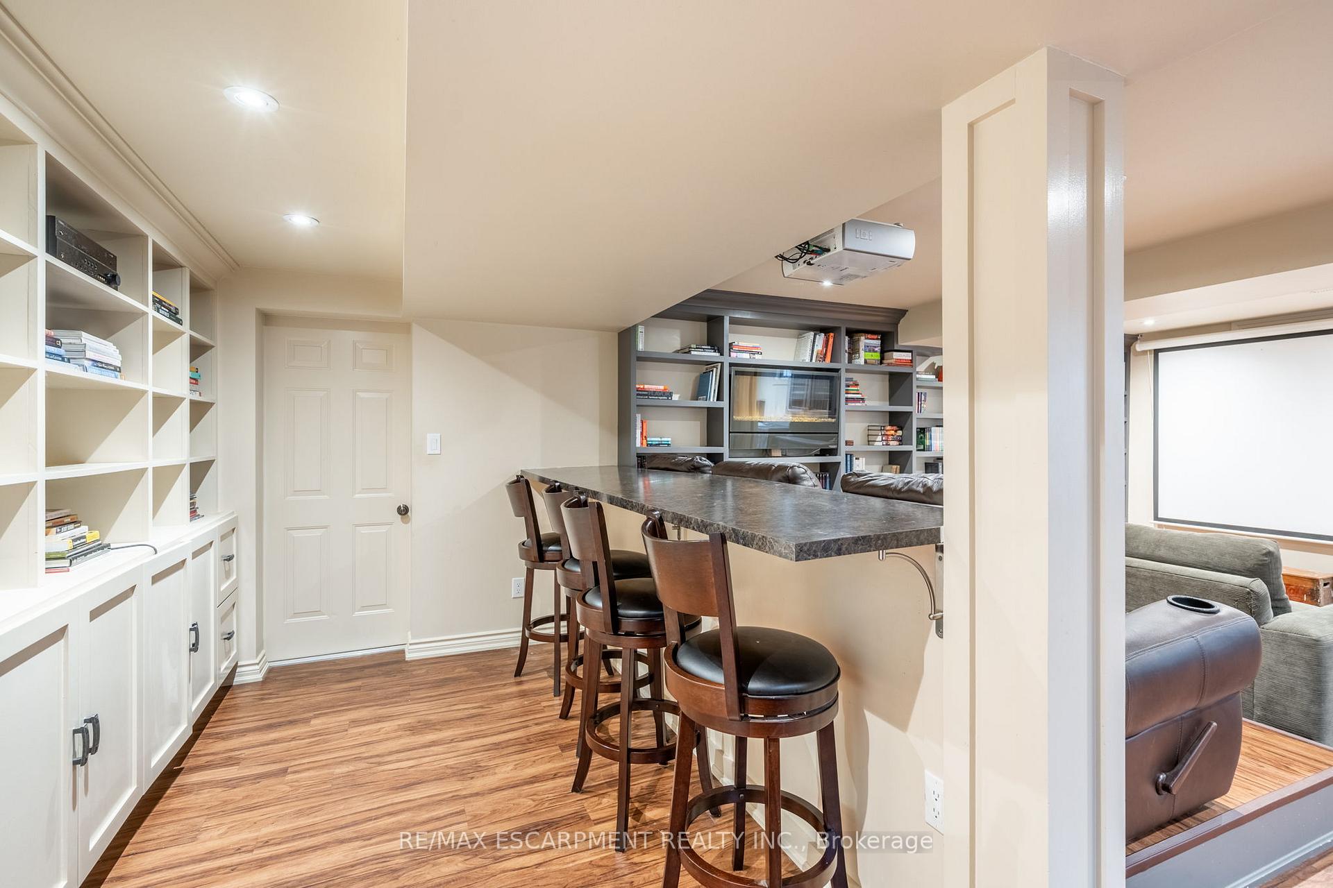Photo 26 of 33 Cumminsville Drive, Hamilton, Rural Flamborough — HOMEH