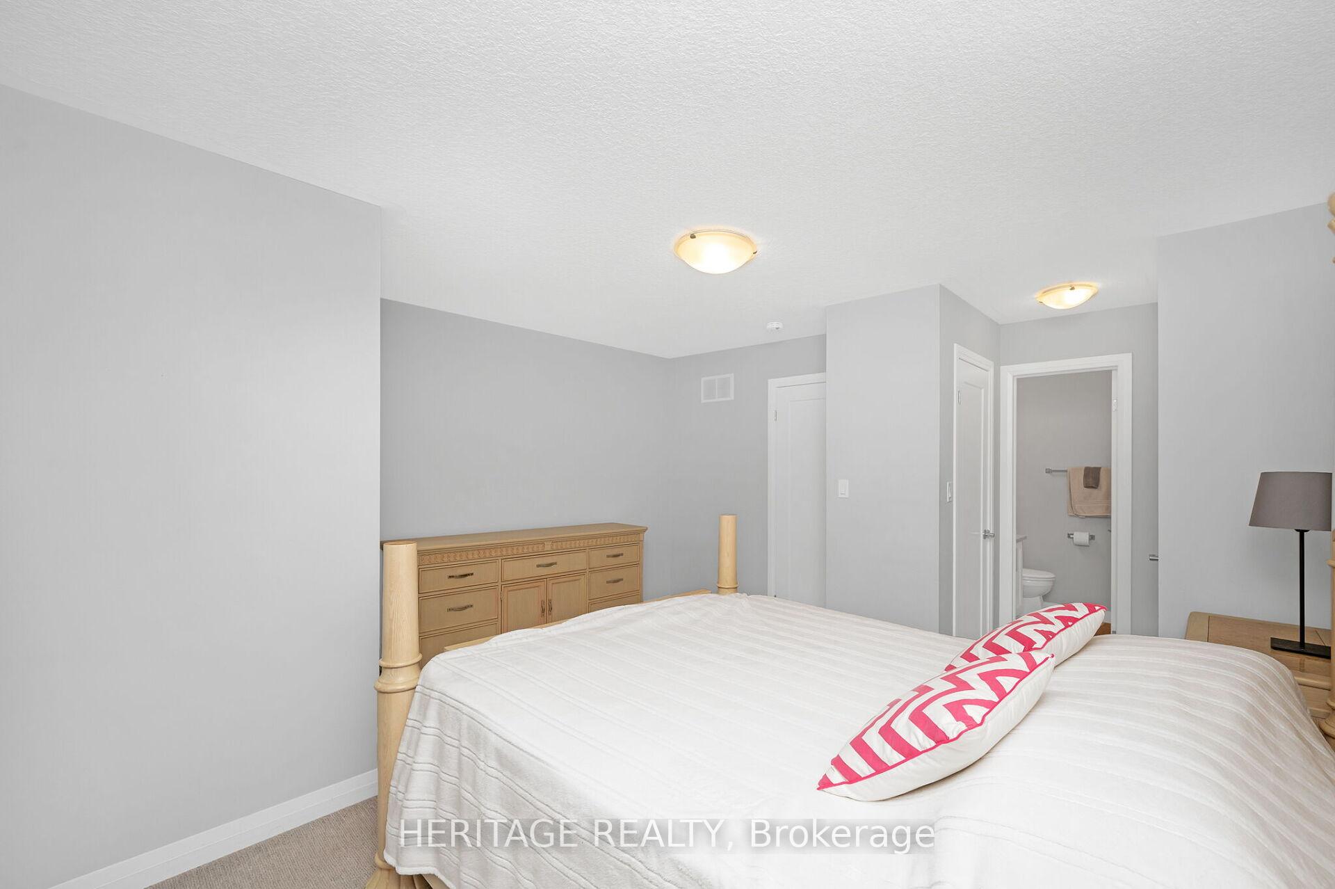 Photo 22 of 59 Aquarius Crescent, Hamilton, Rural Glanbrook — HOMEH