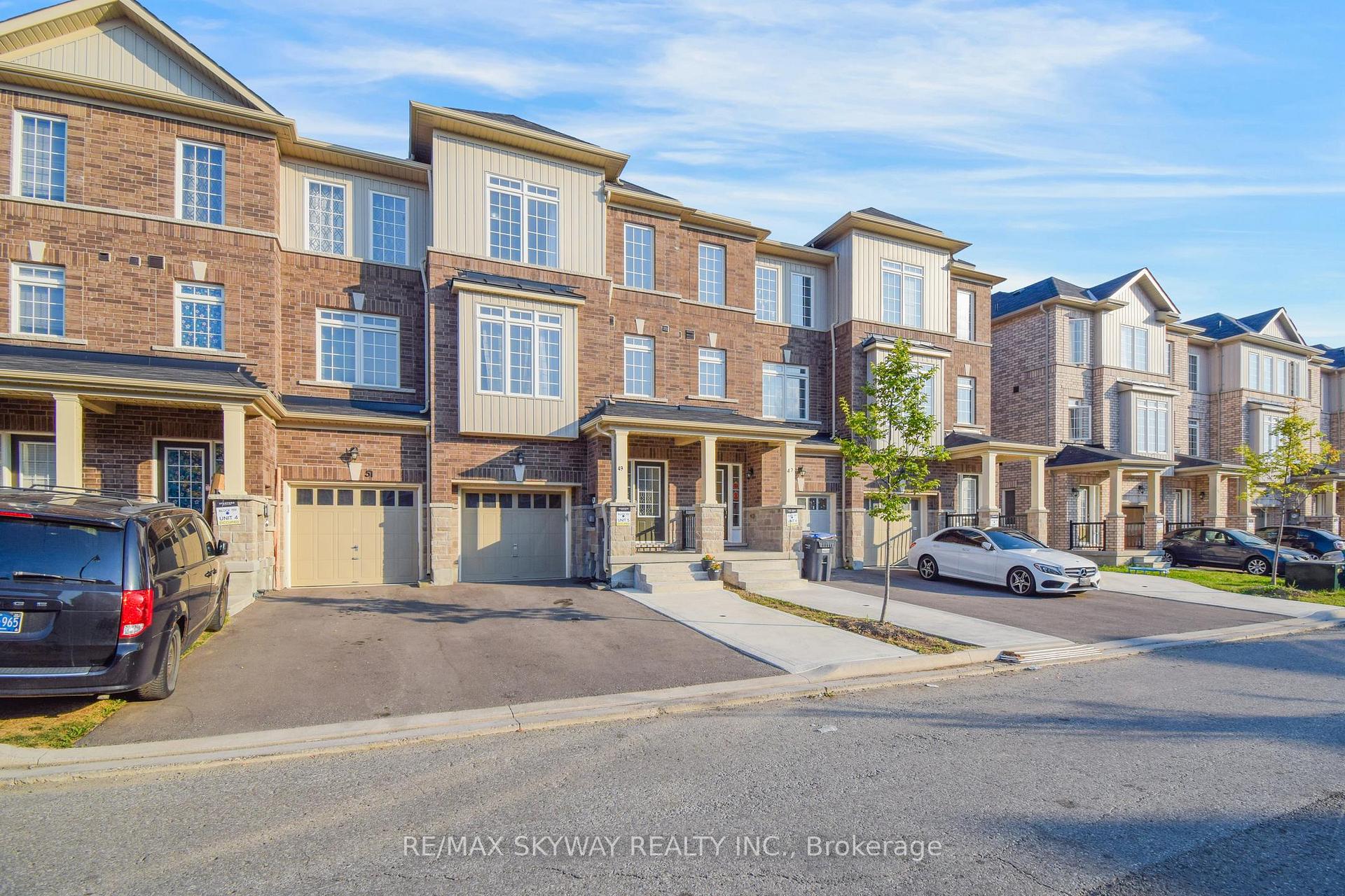 Photo 2 of 49 Stewardship Road, Brampton, Northwest Brampton — HOMEH