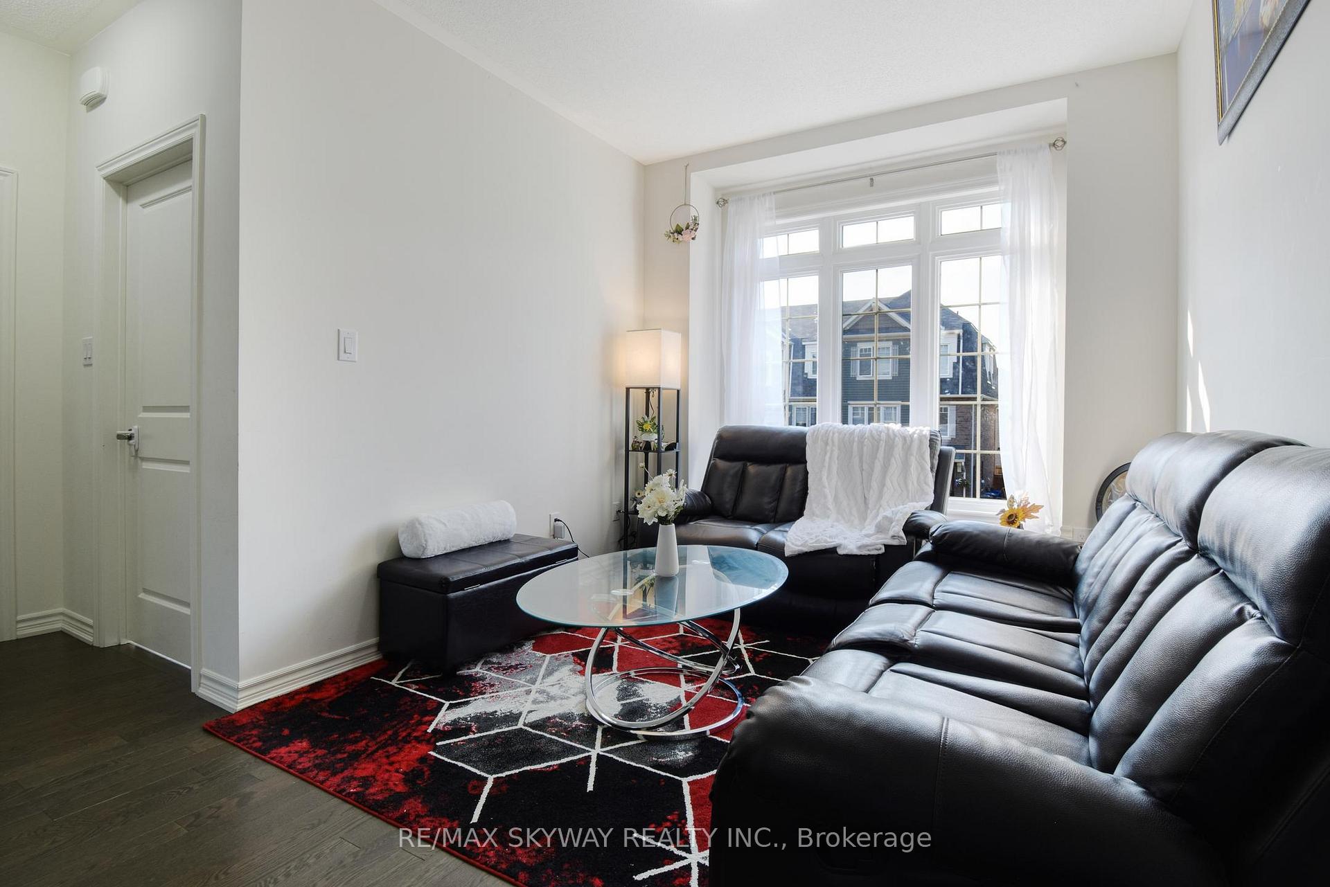 Photo 10 of 49 Stewardship Road, Brampton, Northwest Brampton — HOMEH
