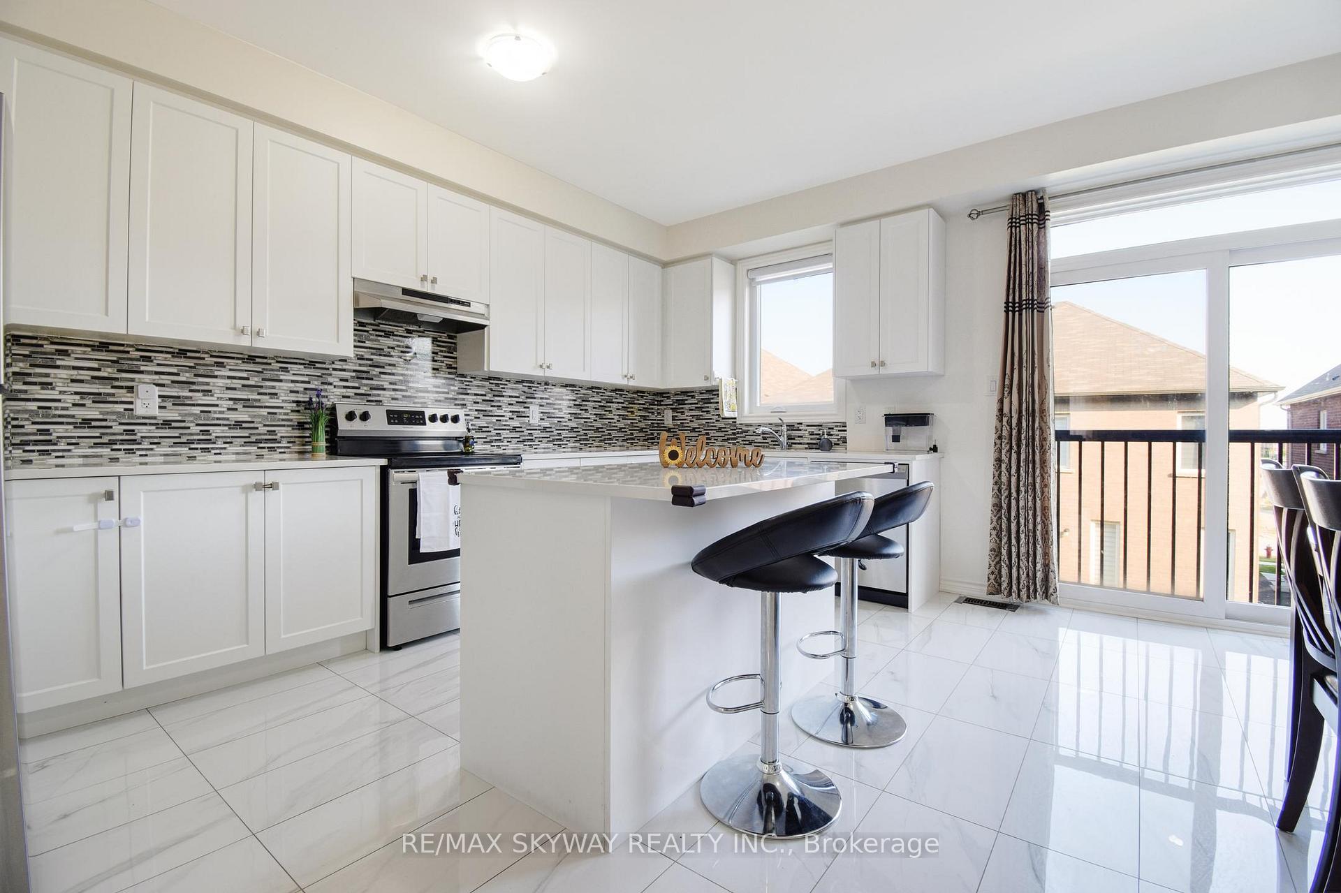 Photo 12 of 49 Stewardship Road, Brampton, Northwest Brampton — HOMEH