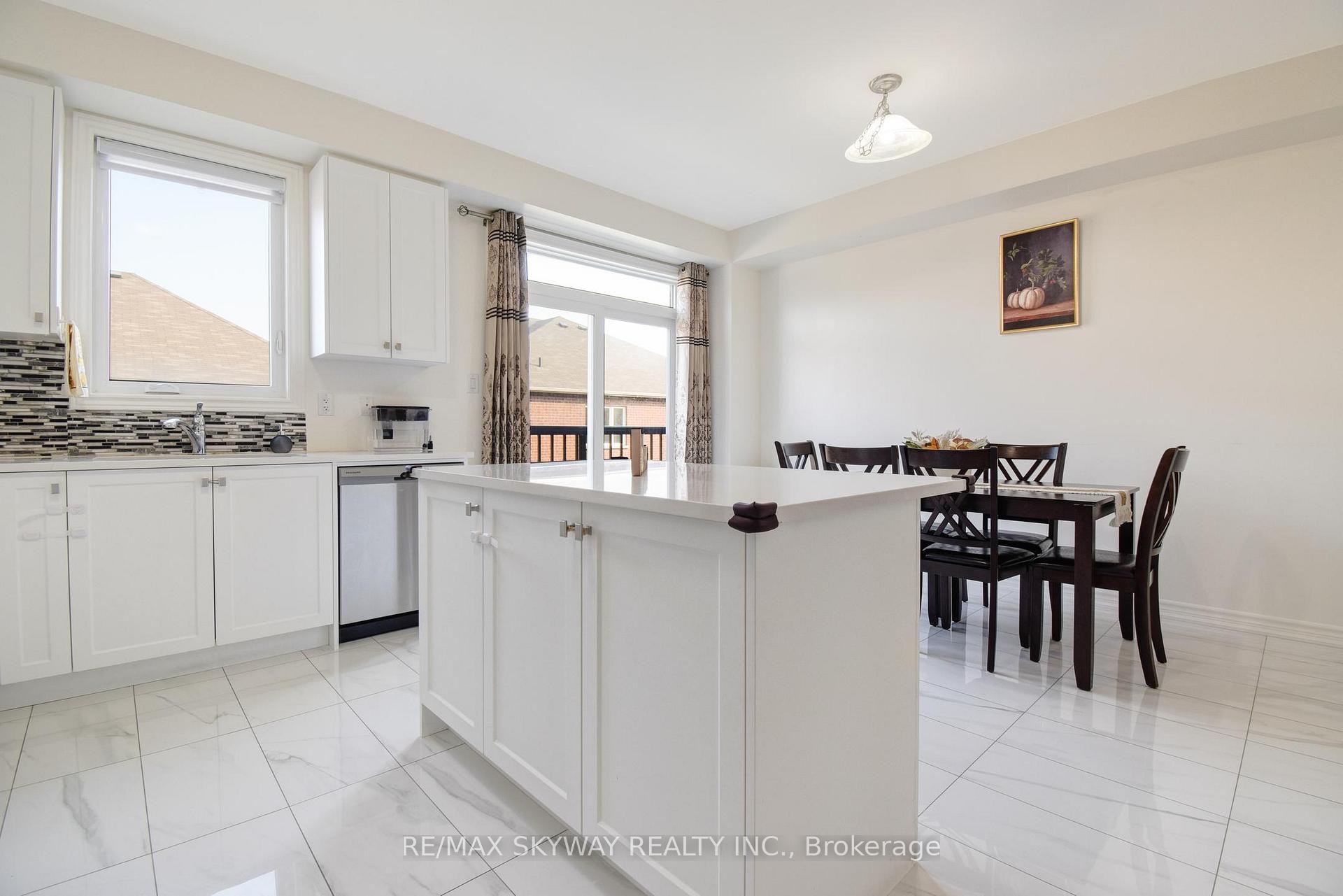 Photo 14 of 49 Stewardship Road, Brampton, Northwest Brampton — HOMEH