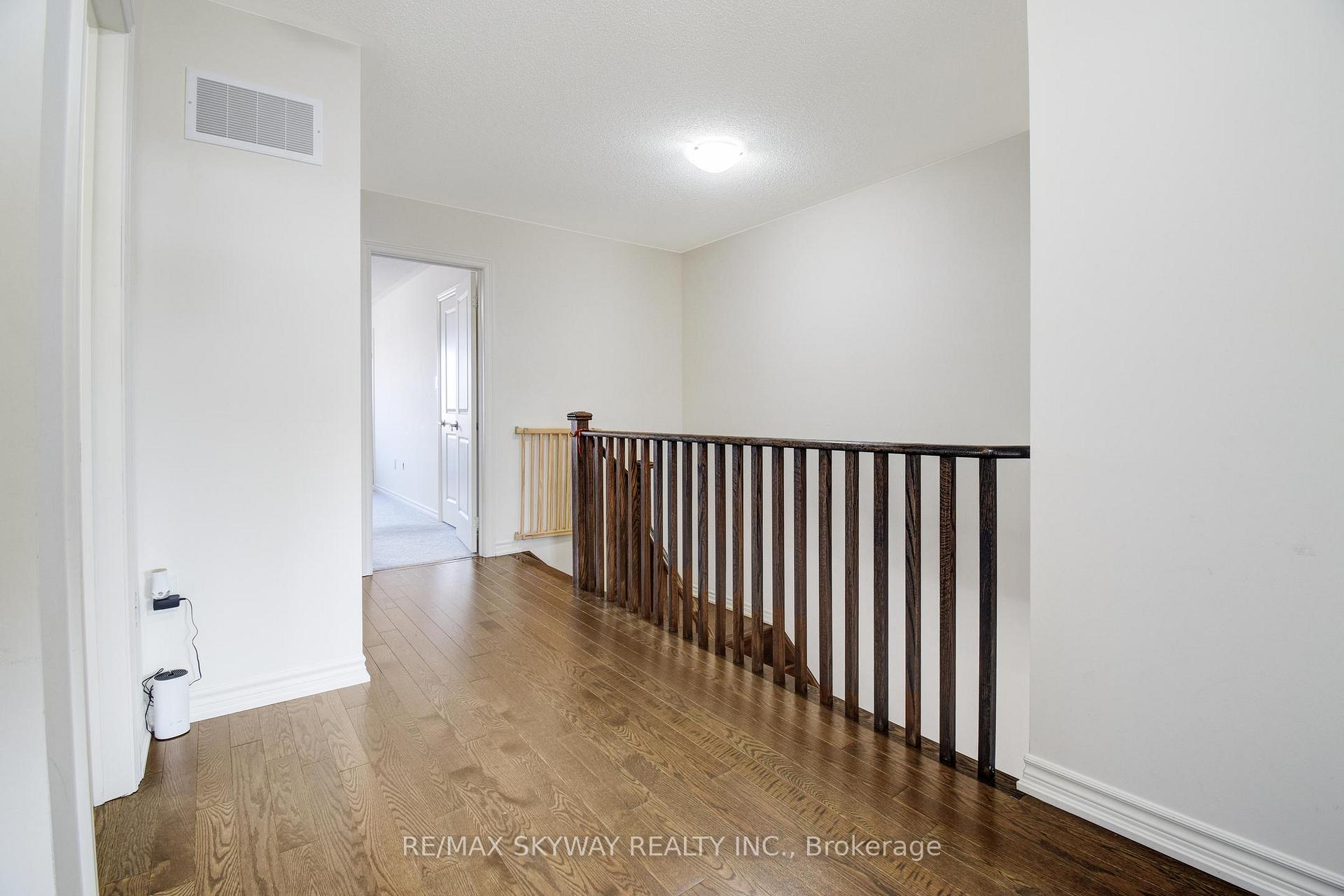Photo 21 of 49 Stewardship Road, Brampton, Northwest Brampton — HOMEH