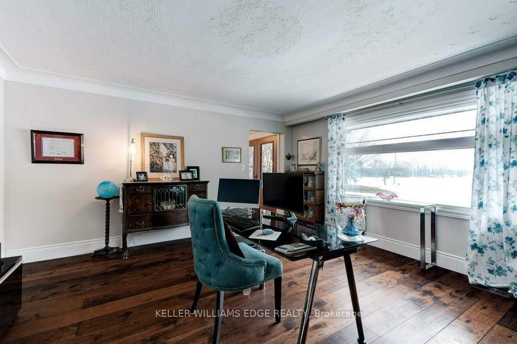 Photo 6 of 555 Ofield Road N, Hamilton, Rural Flamborough — HOMEH