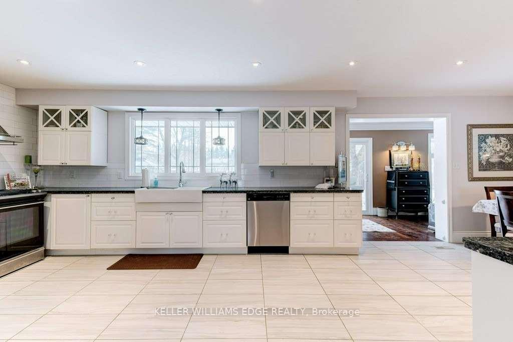 Photo 9 of 555 Ofield Road N, Hamilton, Rural Flamborough — HOMEH