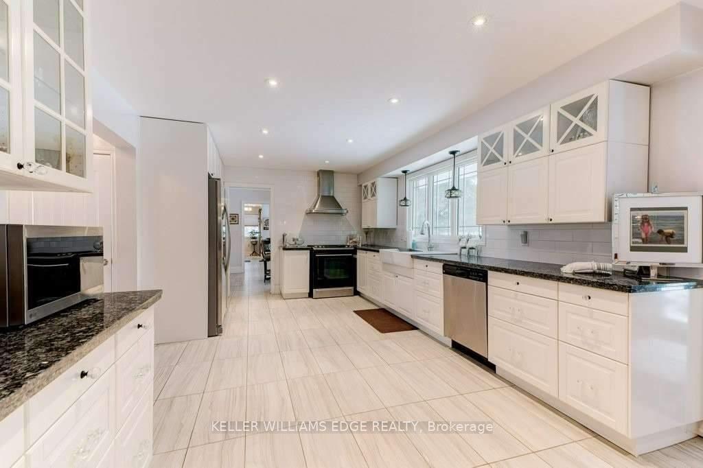 Photo 11 of 555 Ofield Road N, Hamilton, Rural Flamborough — HOMEH