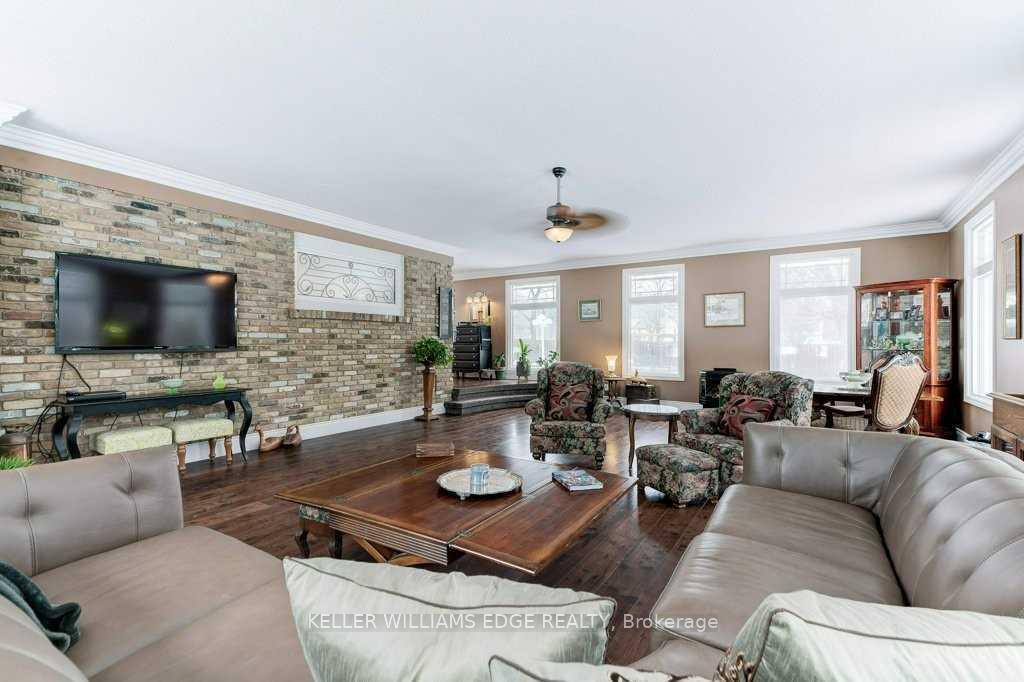 Photo 19 of 555 Ofield Road N, Hamilton, Rural Flamborough — HOMEH