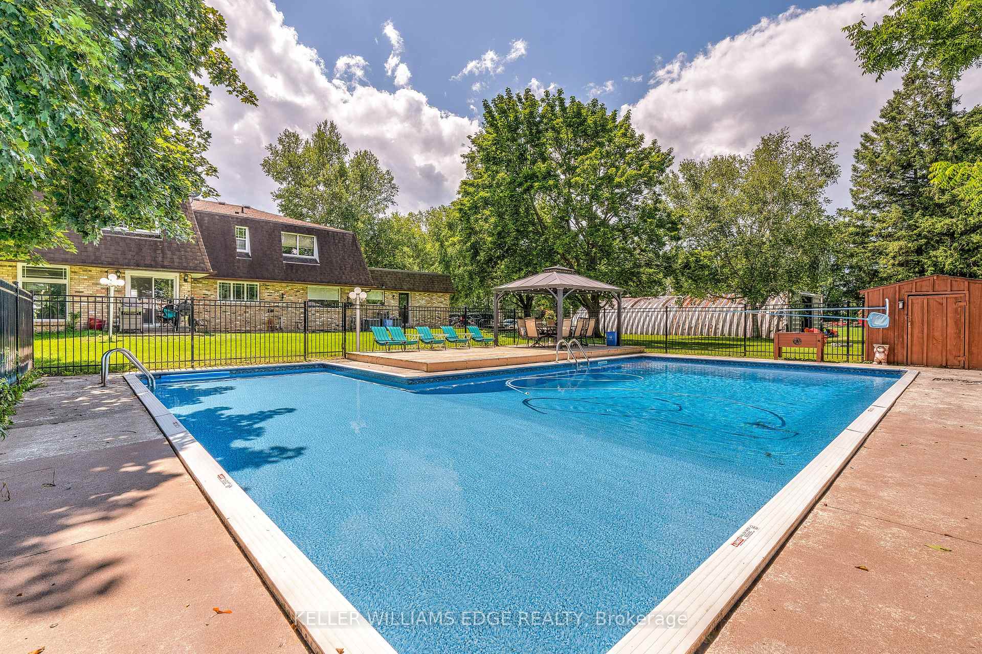 Photo 37 of 555 Ofield Road N, Hamilton, Rural Flamborough — HOMEH