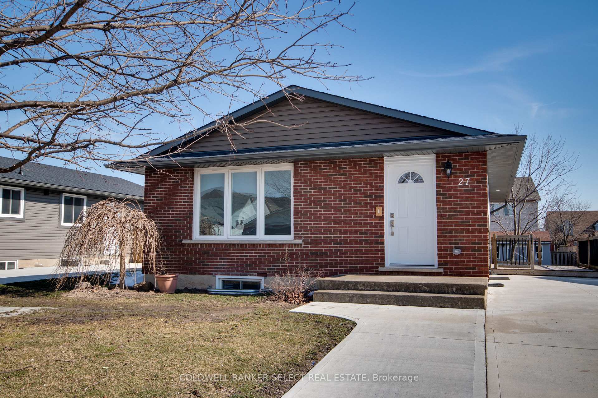 Photo 1 of Unit 2, 27 Apollo Drive, Port Colborne, Main Street — HOMEH