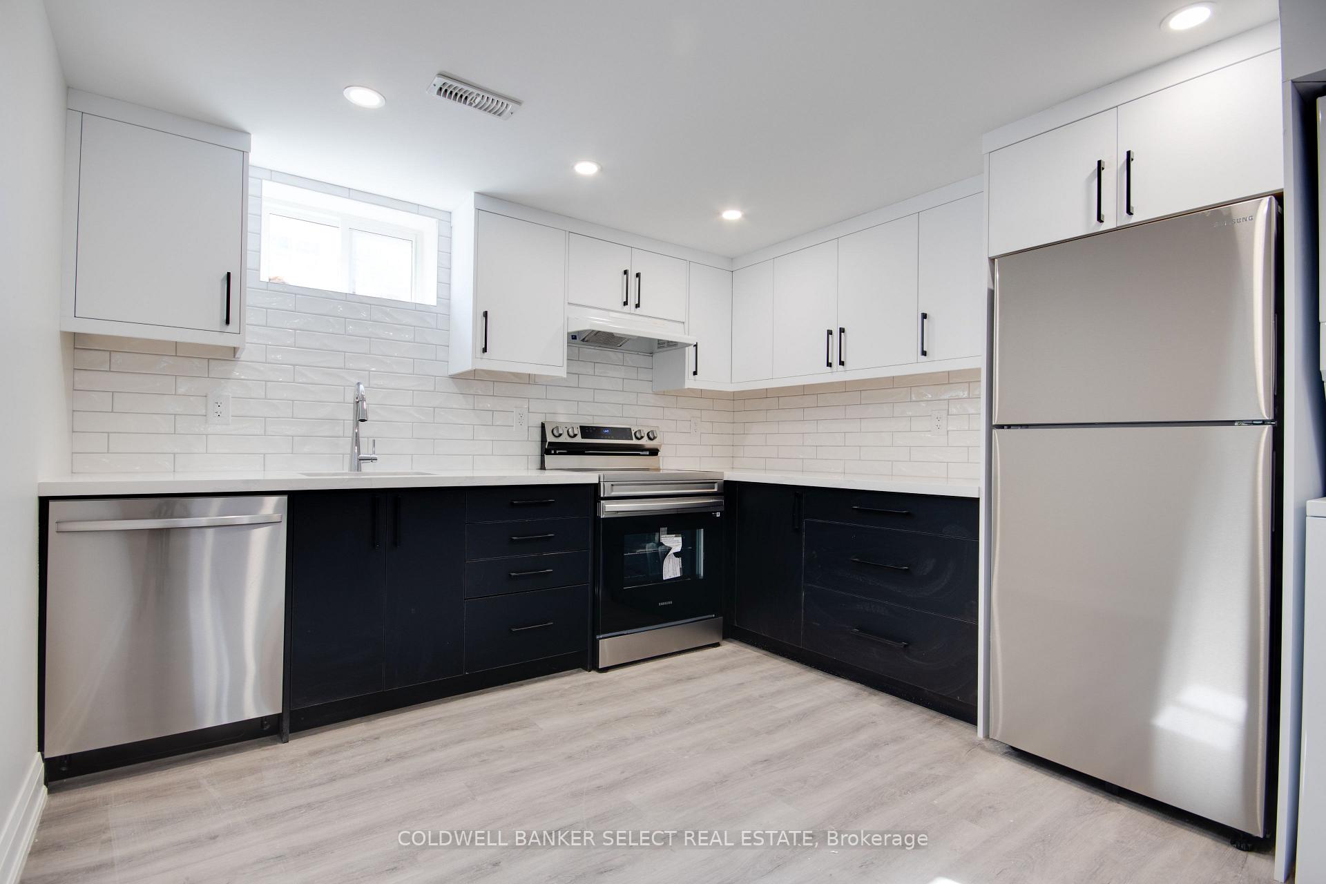 Photo 4 of Unit 2, 27 Apollo Drive, Port Colborne, Main Street — HOMEH