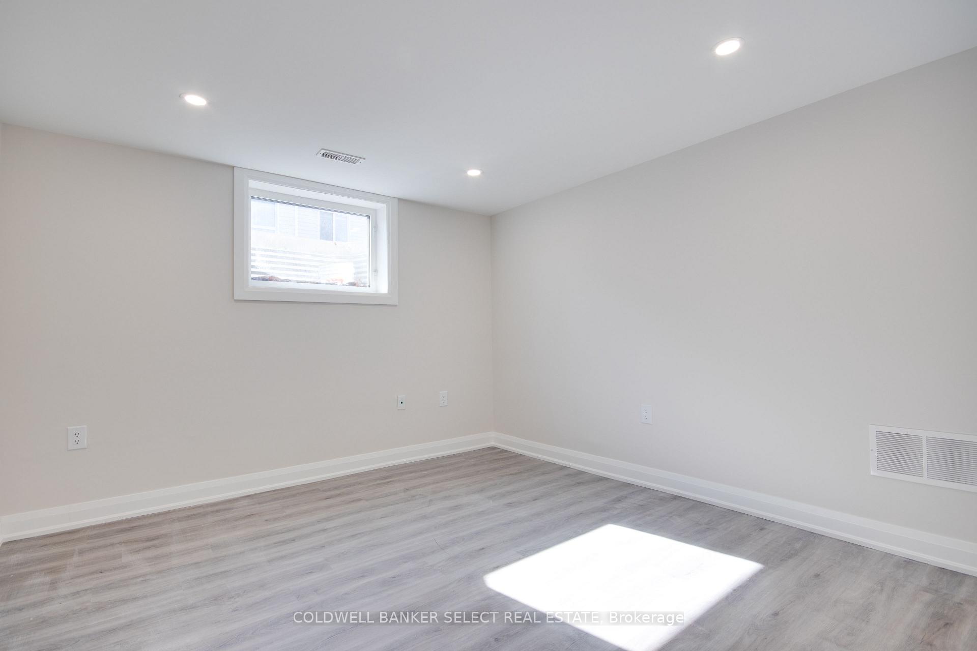 Photo 10 of Unit 2, 27 Apollo Drive, Port Colborne, Main Street — HOMEH
