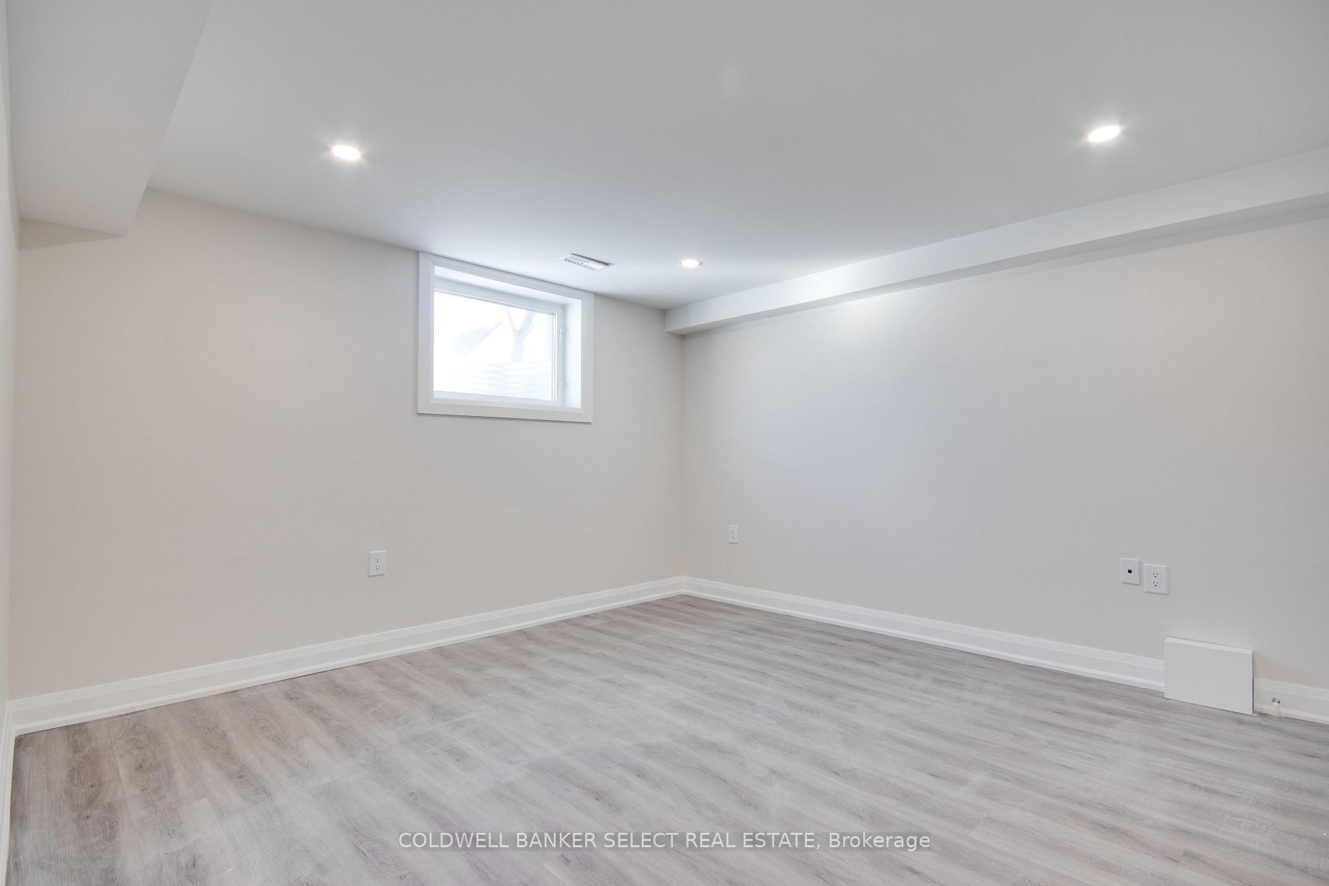 Photo 8 of Unit 2, 27 Apollo Drive, Port Colborne, Main Street — HOMEH