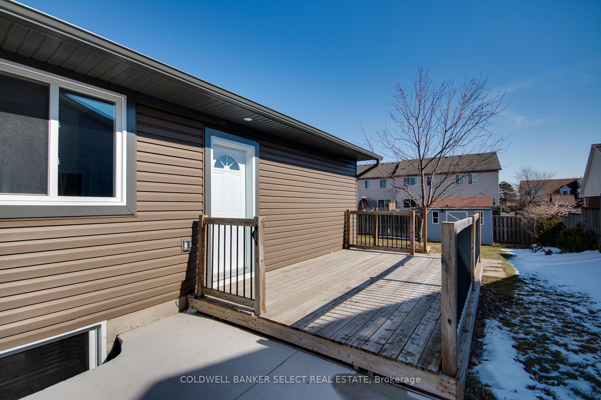 Photo 11 of Unit 2, 27 Apollo Drive, Port Colborne, Main Street — HOMEH
