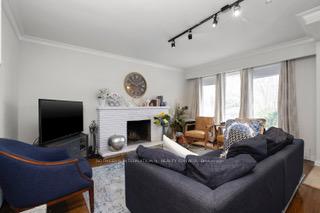 Photo 8 of 3 Old Mill Terrace, Etobicoke, Stonegate-Queensway — HOMEH