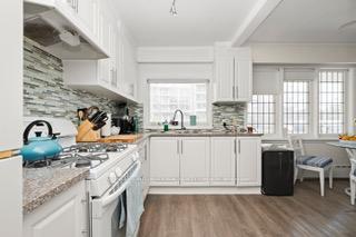 Photo 24 of 3 Old Mill Terrace, Etobicoke, Stonegate-Queensway — HOMEH
