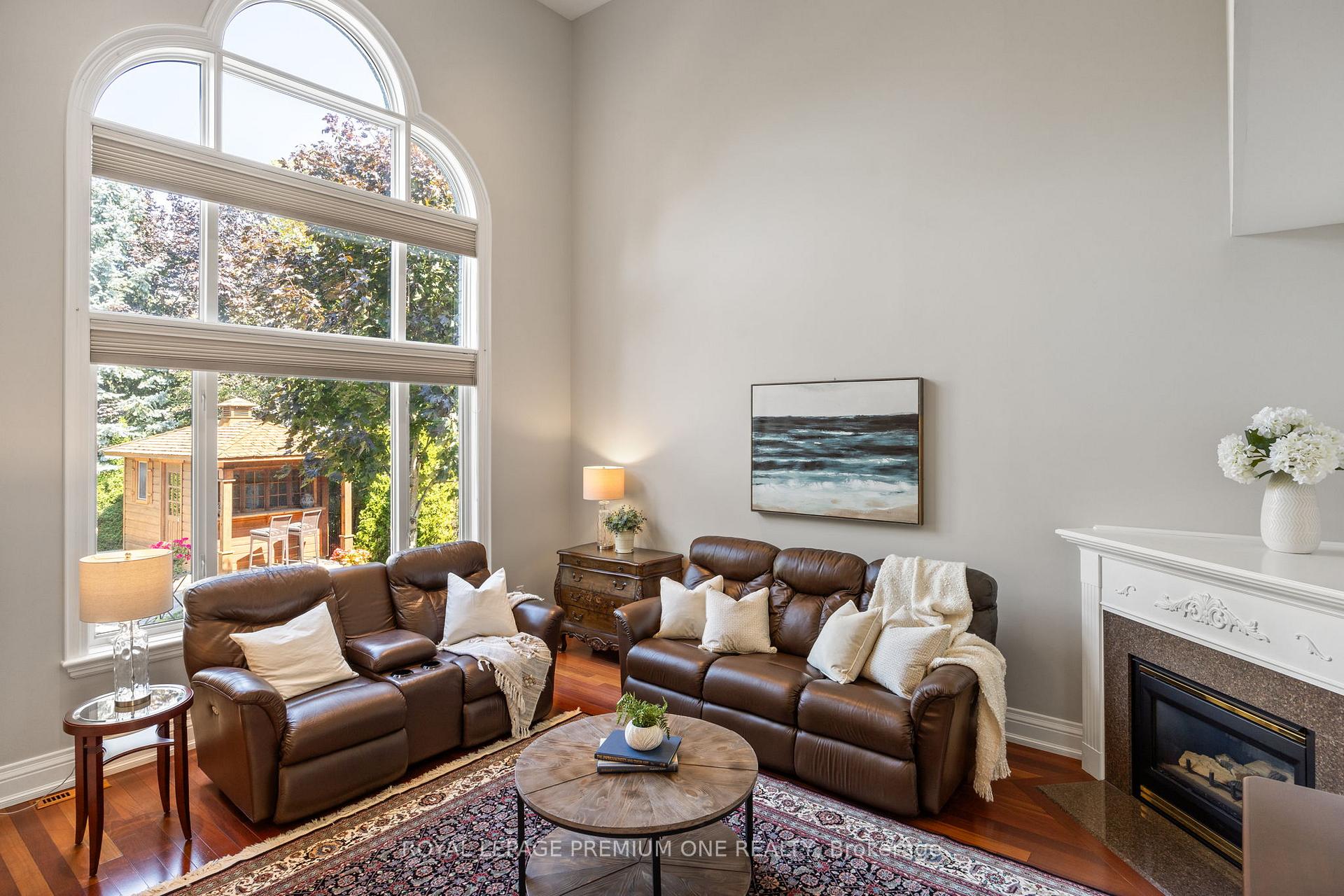 Photo 15 of 116 Pinemeadow Drive, Vaughan, East Woodbridge — HOMEH