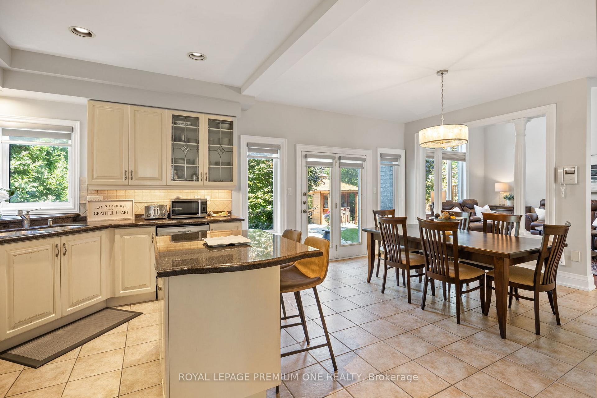 Photo 21 of 116 Pinemeadow Drive, Vaughan, East Woodbridge — HOMEH