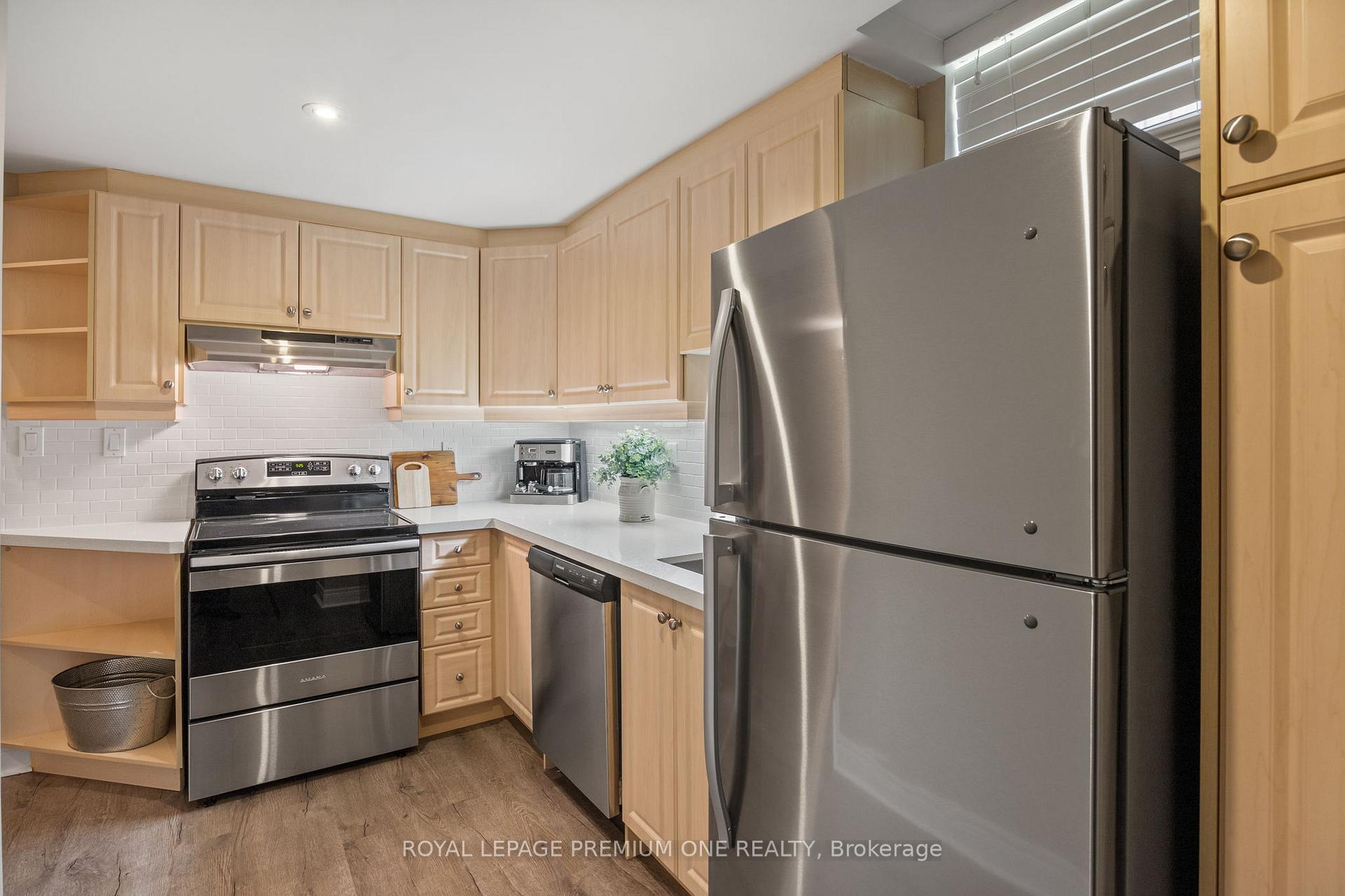 Photo 30 of 116 Pinemeadow Drive, Vaughan, East Woodbridge — HOMEH