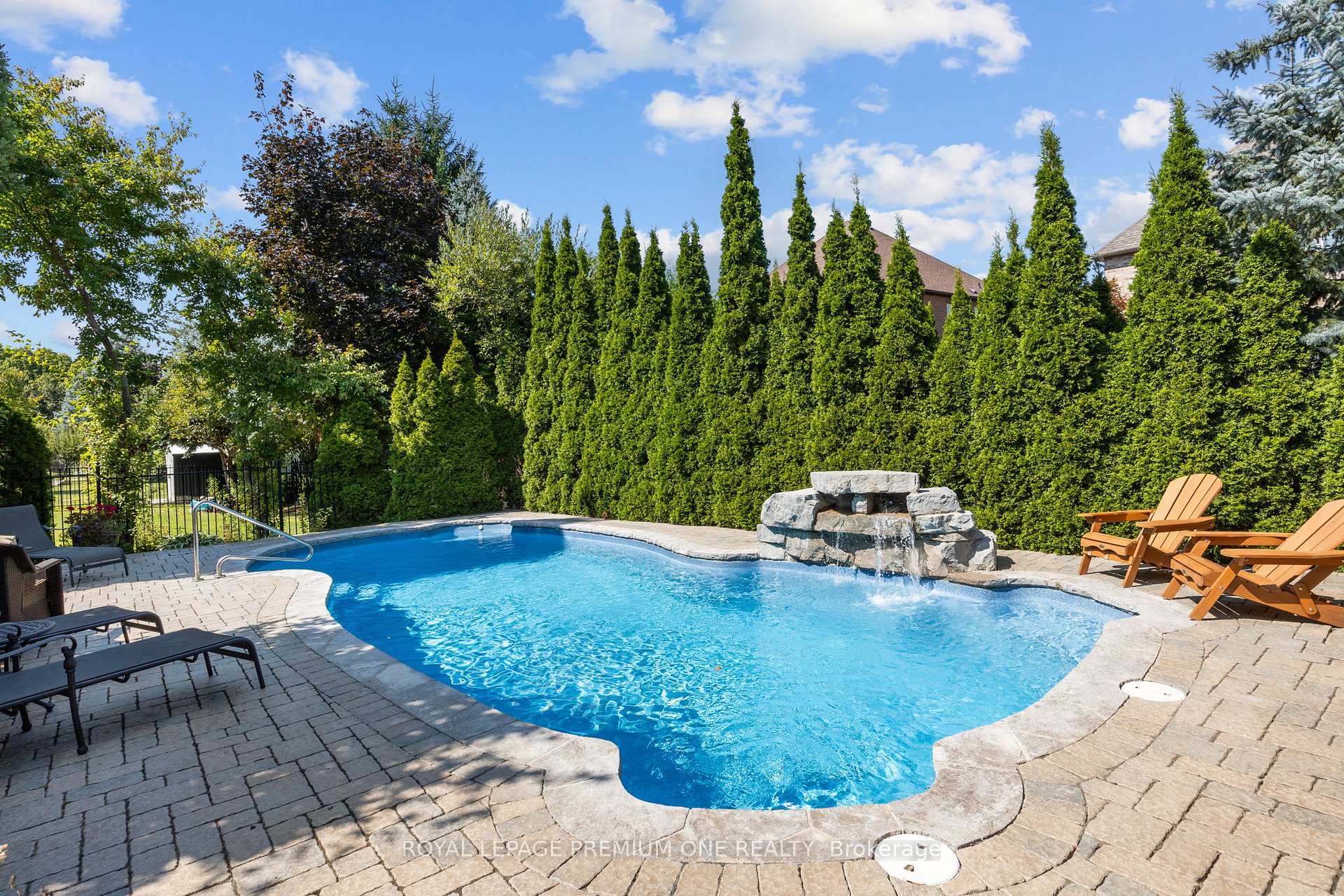 Photo 36 of 116 Pinemeadow Drive, Vaughan, East Woodbridge — HOMEH