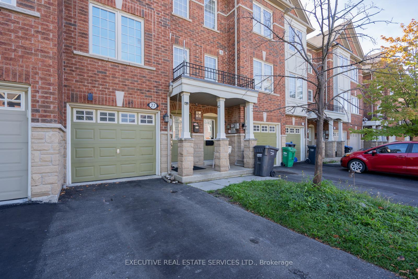 Front of 27 Denison Avenue W