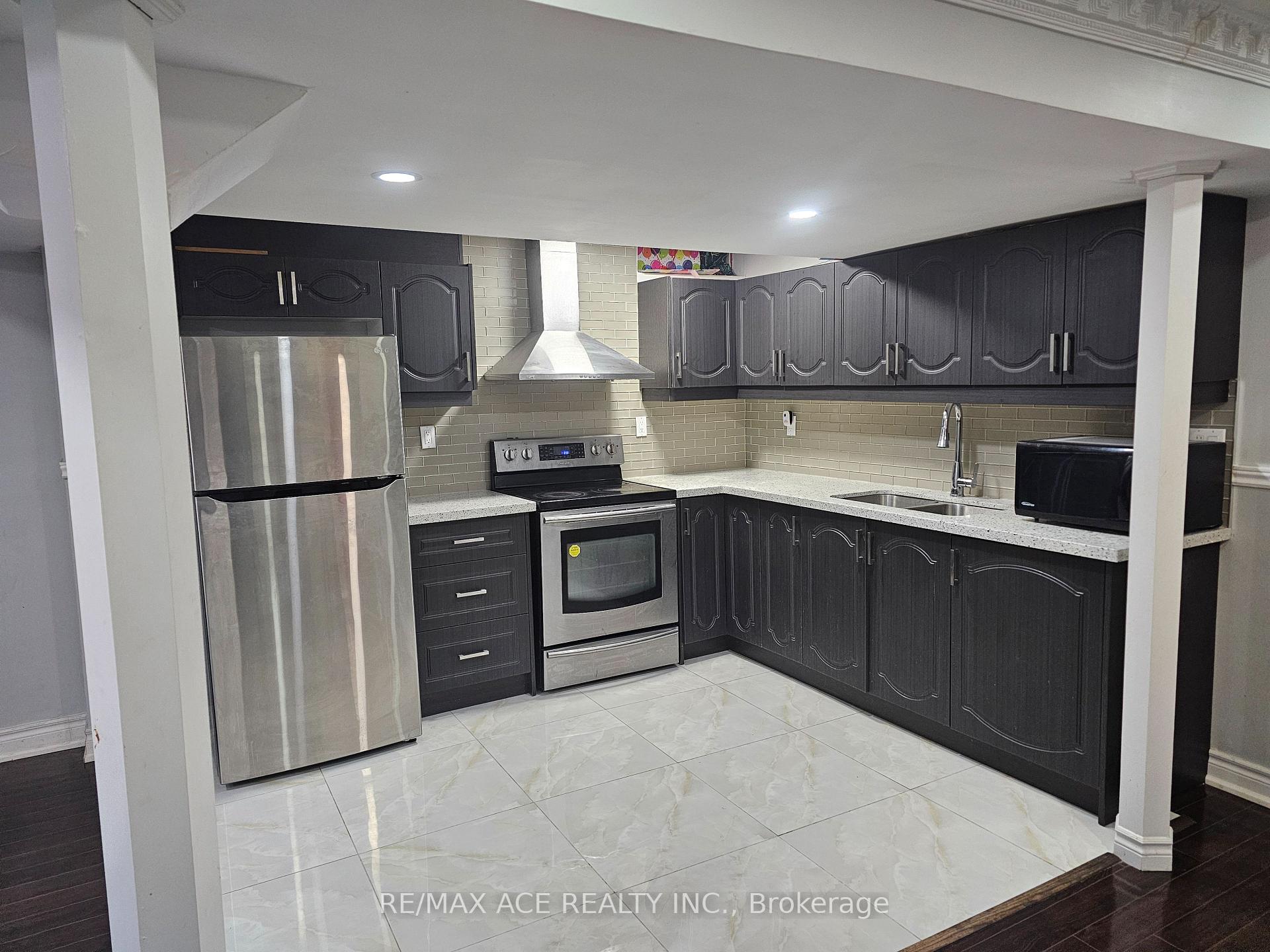 Photo 4 of Unit BSMT, 86 Charles Brown Road, Markham, Cedarwood — HOMEH