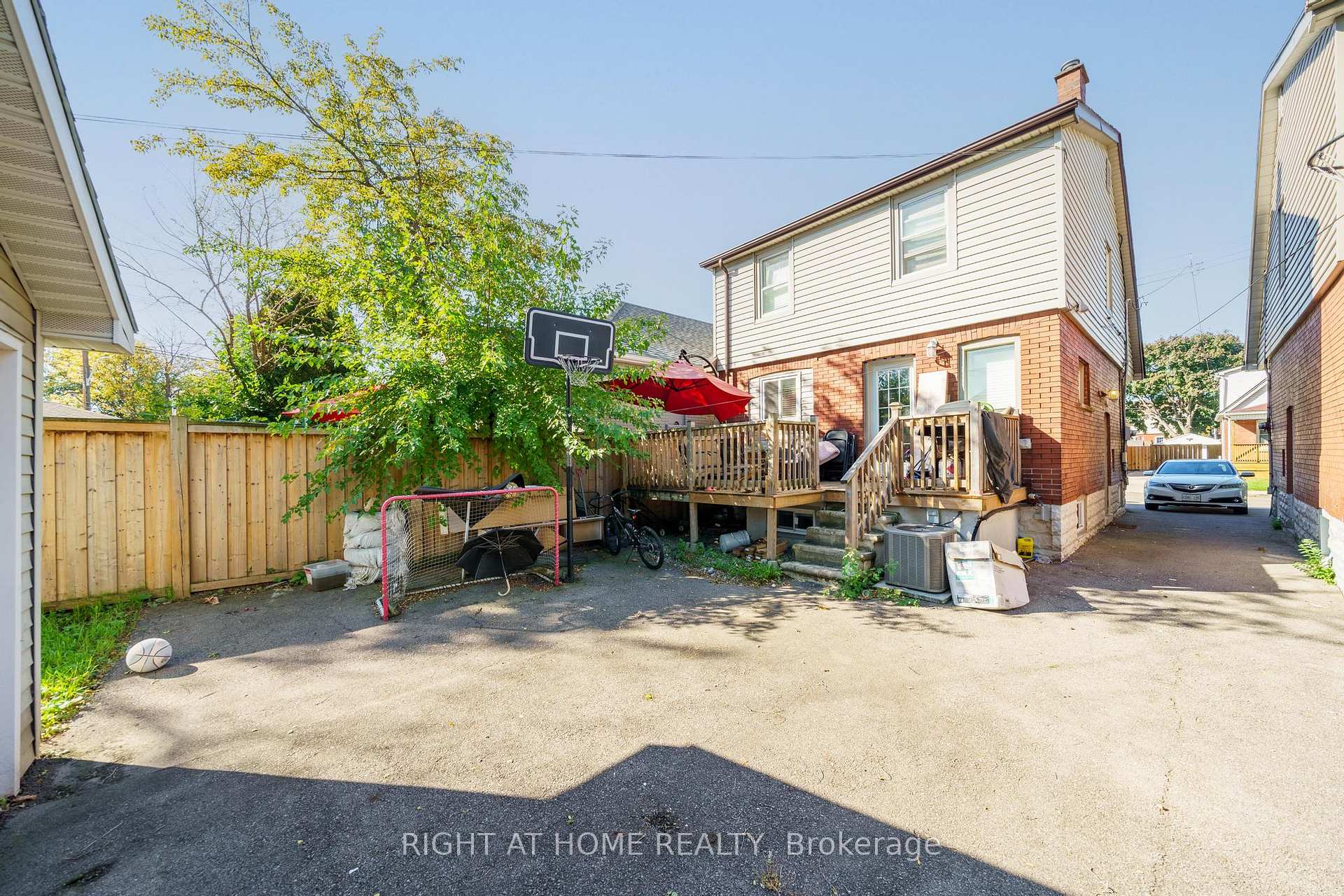 Photo 38 of 118 Barons Avenue N, Hamilton, Homeside — HOMEH