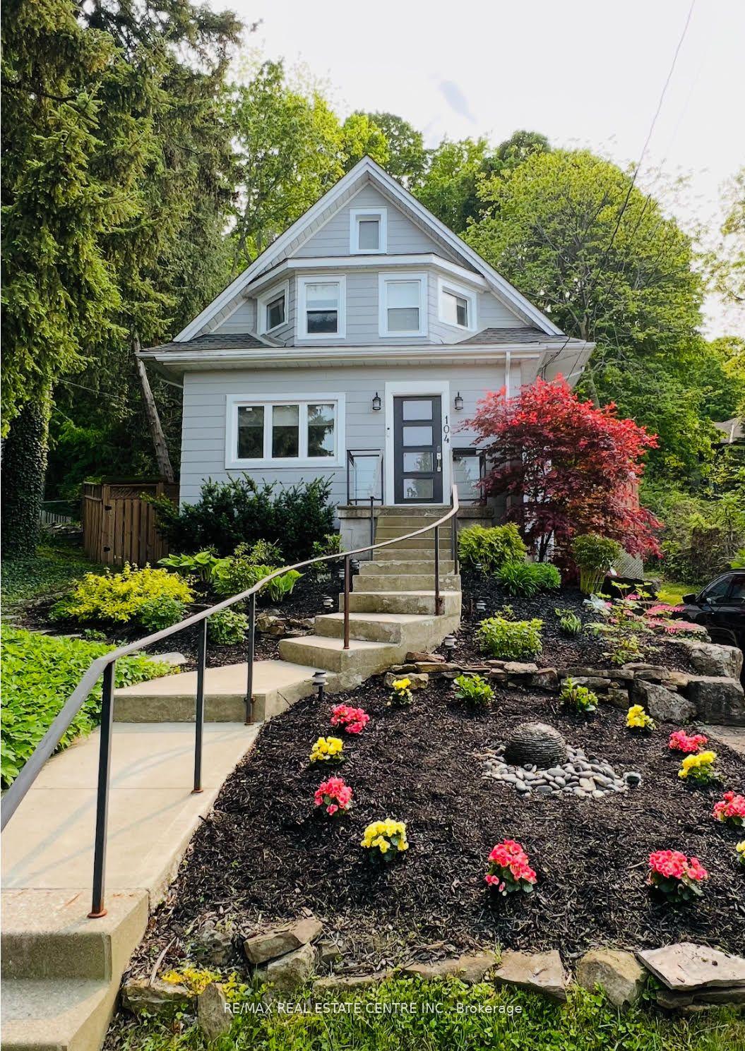 Front of 104 Gibson Street