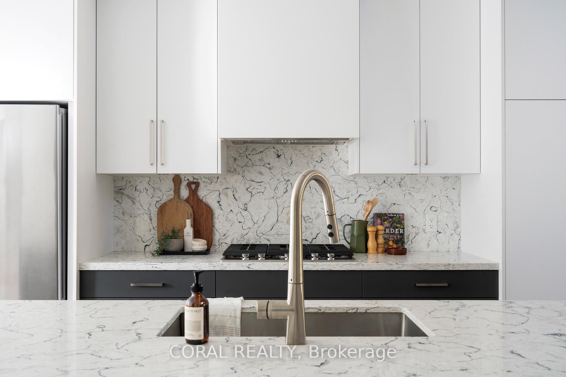 Photo 8 of 14 Westbrook Avenue, Toronto, Woodbine-Lumsden — HOMEH