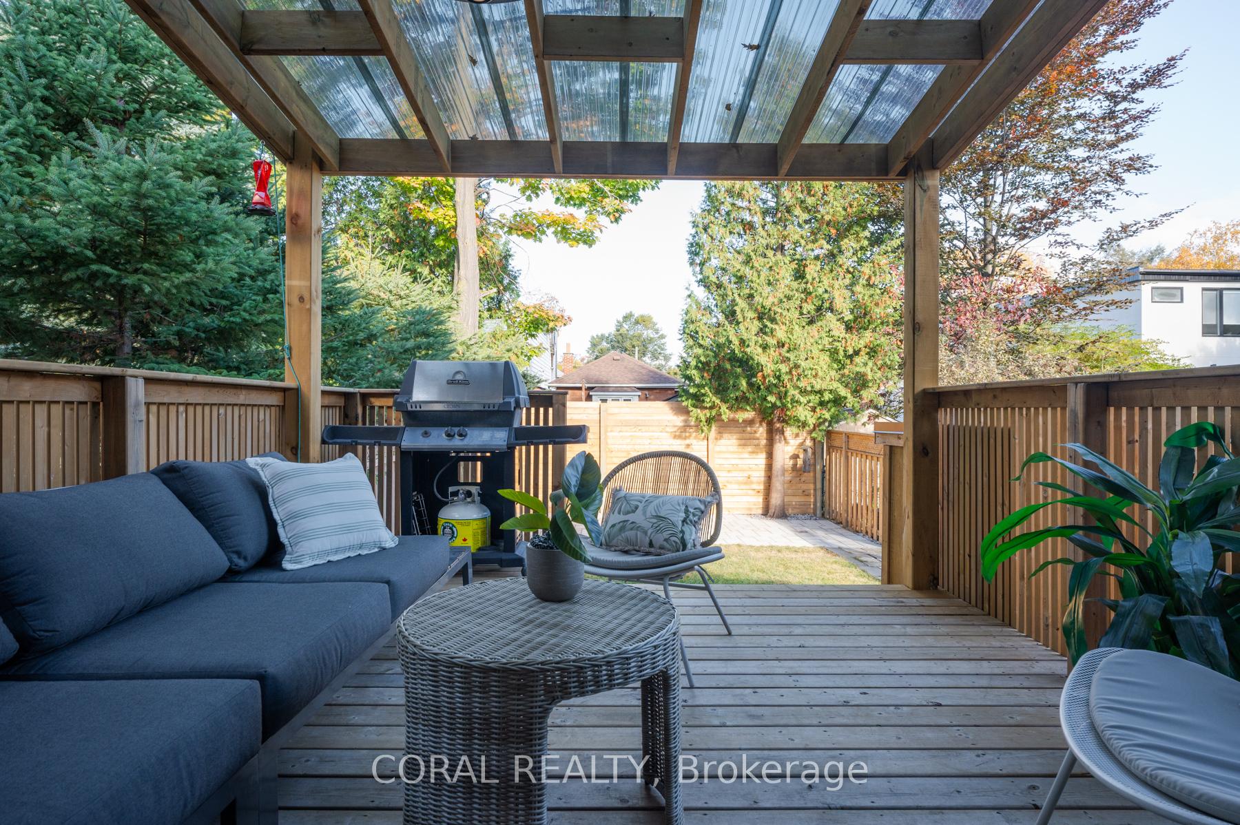 Photo 31 of 14 Westbrook Avenue, Toronto, Woodbine-Lumsden — HOMEH
