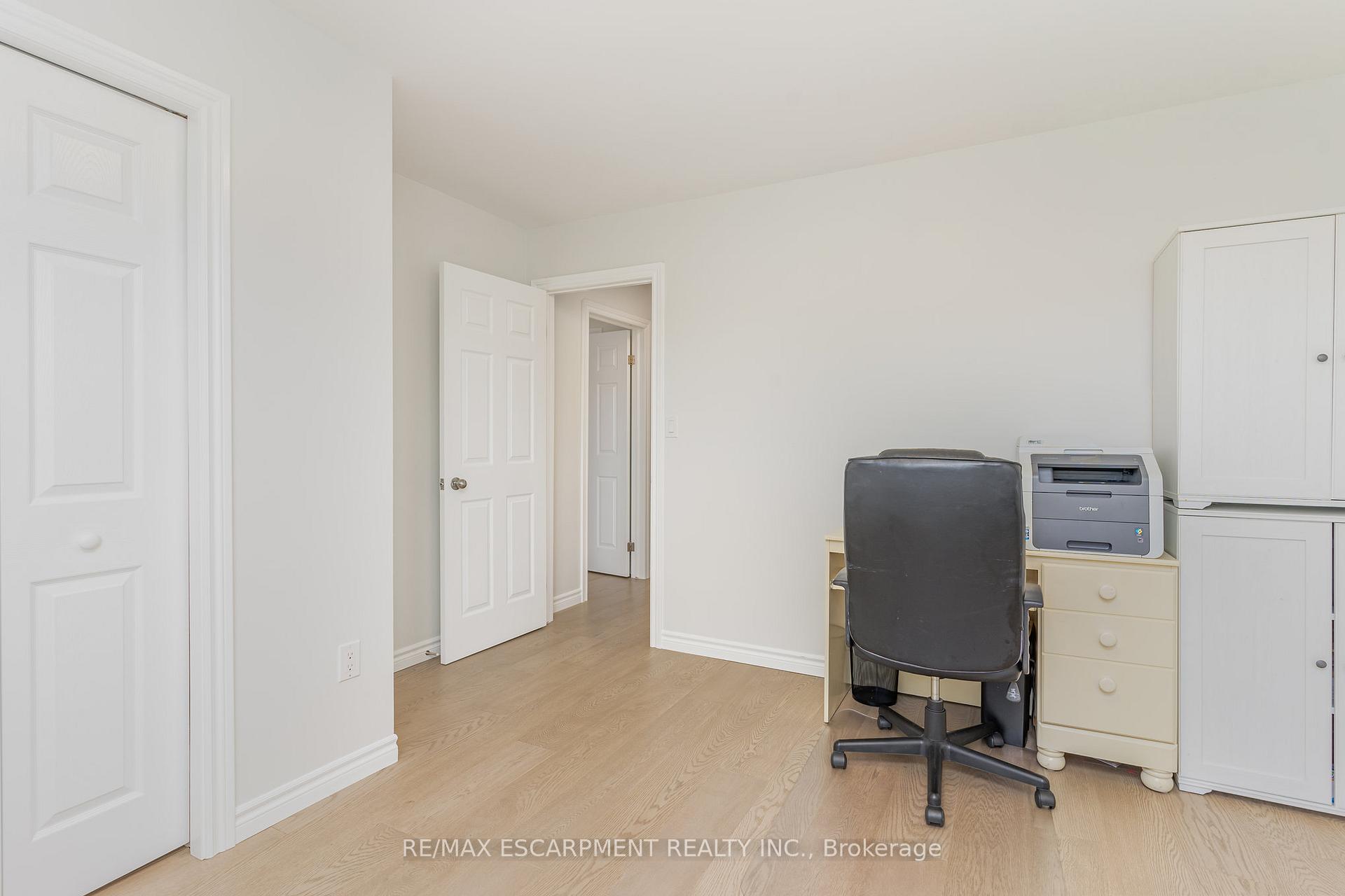 Photo 27 of 96 Stoneglen Way, Hamilton, Mount Hope — HOMEH