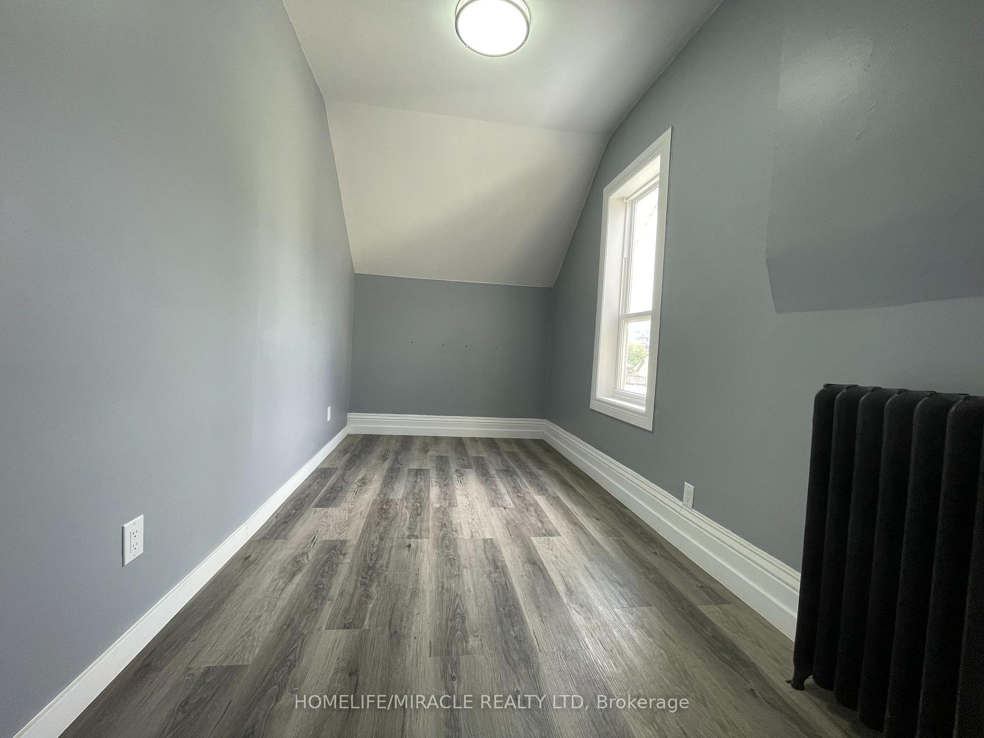 Photo 18 of Unit 1, 49 Madison Avenue N, Kitchener — HOMEH
