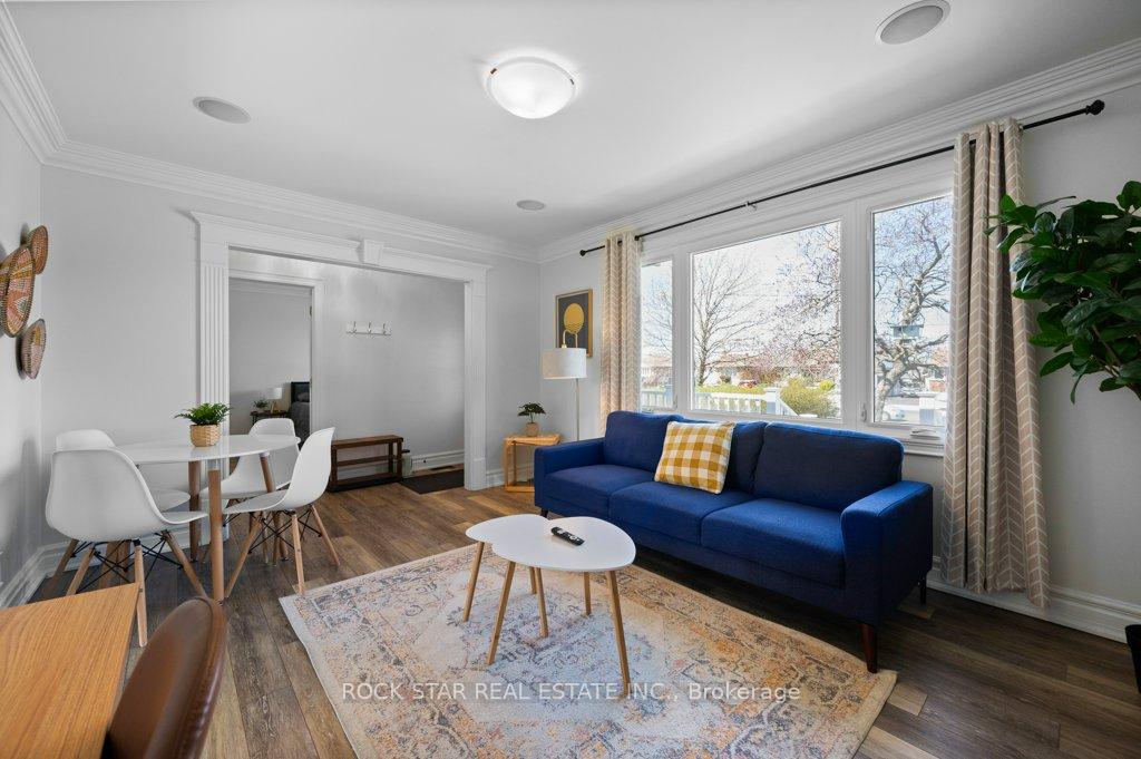 Photo 4 of 830 Mohawk Road E, Hamilton, Hampton Heights — HOMEH