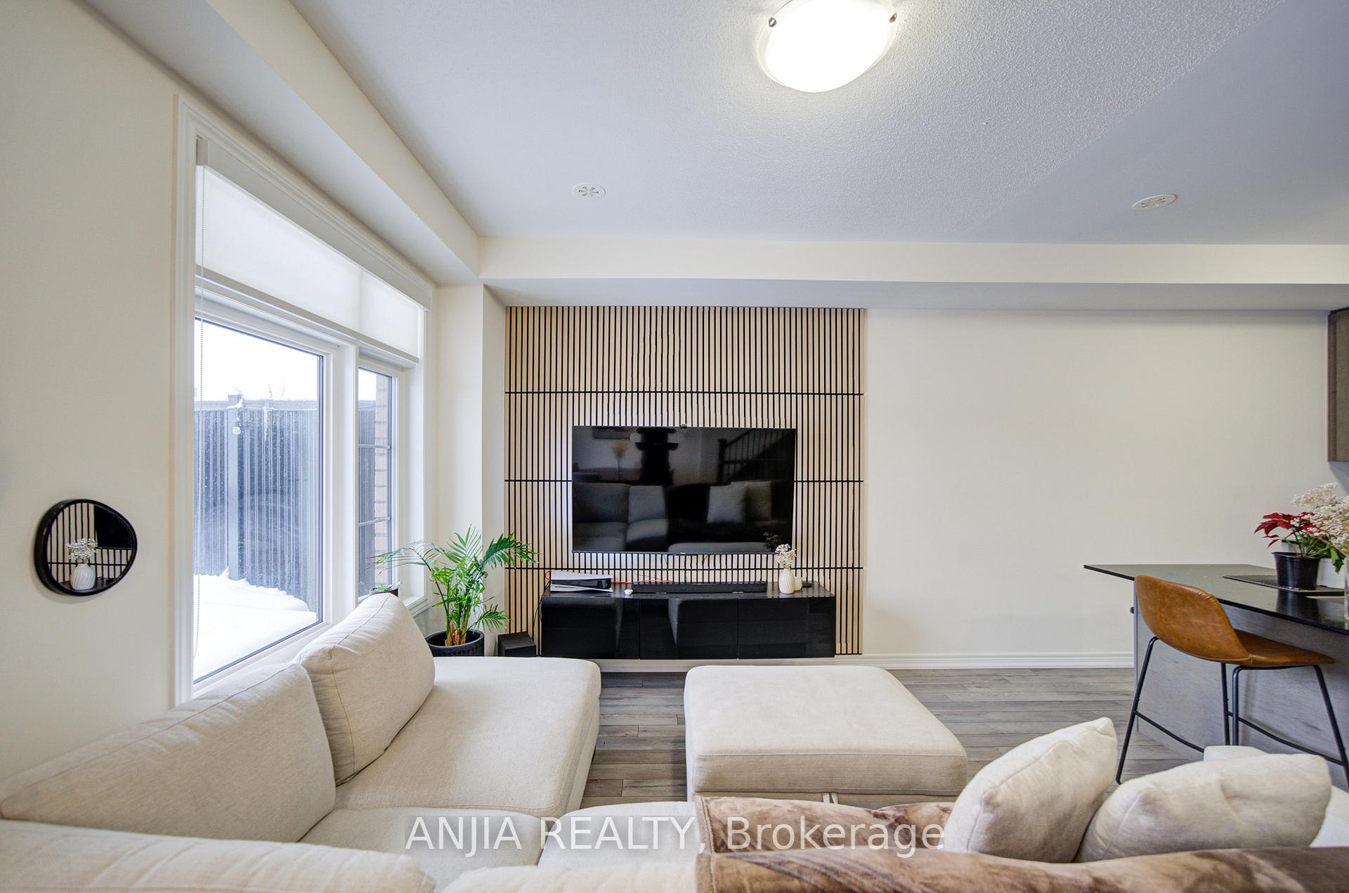 Photo 23 of 33 Bluebird Lane, Barrie, Painswick South — HOMEH