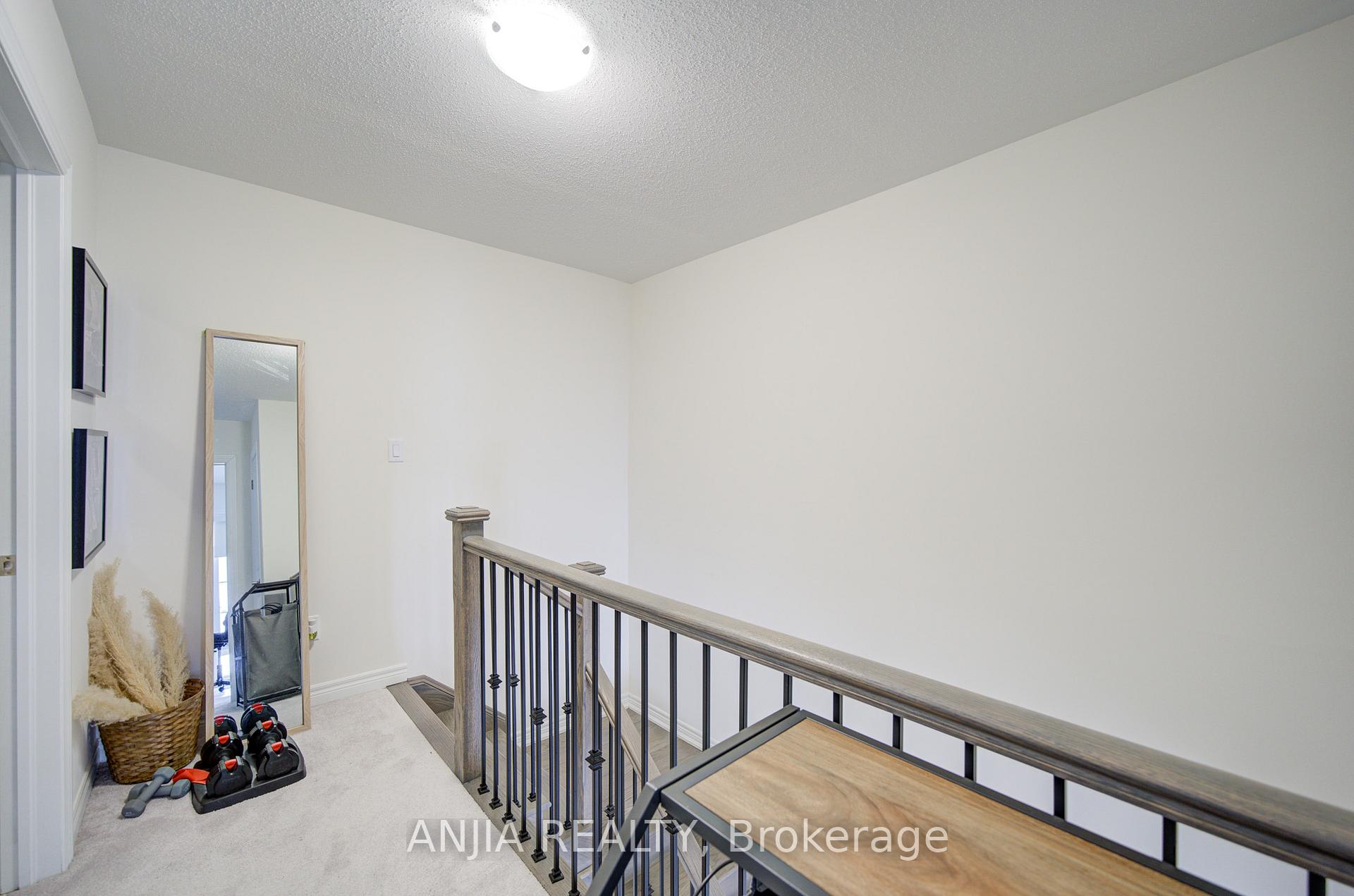Photo 33 of 33 Bluebird Lane, Barrie, Painswick South — HOMEH