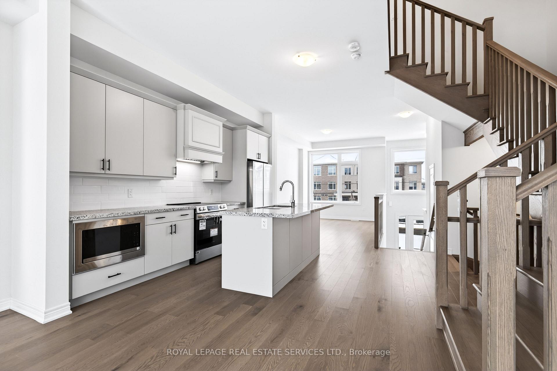 Photo 8 of Unit Unit A, 3211 Sixth Line, Oakville, Glenorchy — HOMEH