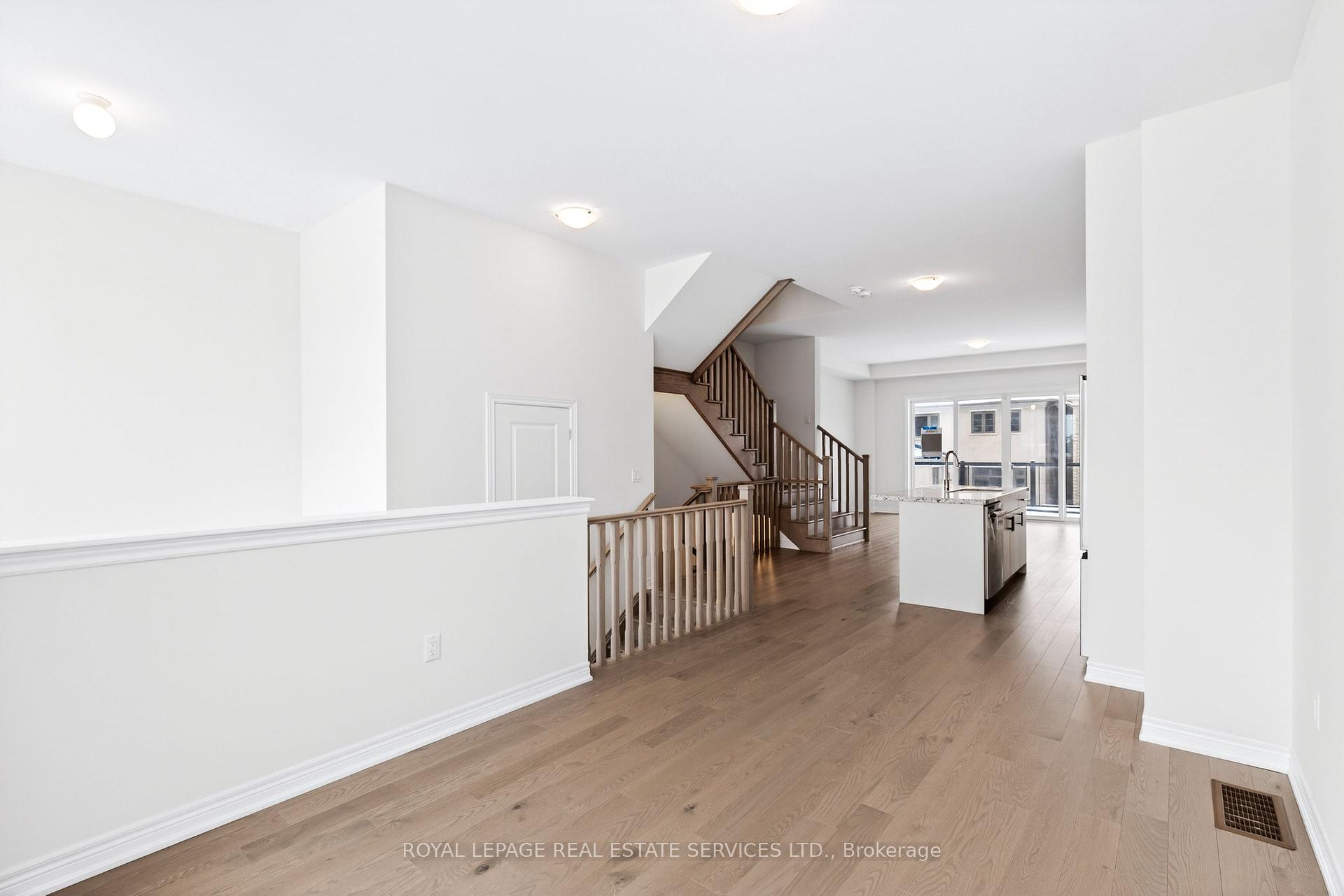 Photo 13 of Unit Unit A, 3211 Sixth Line, Oakville, Glenorchy — HOMEH